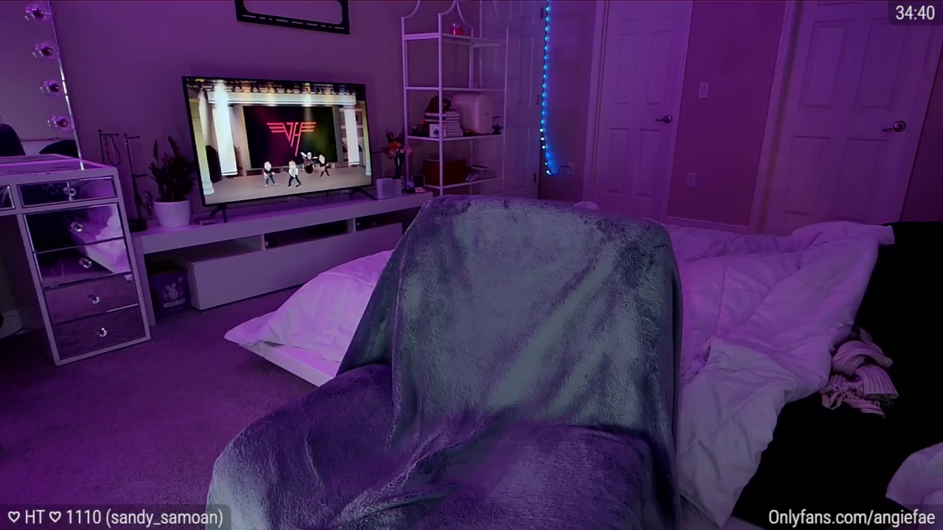 Gallery image thumbnail from AngieFae's myfreecams stream on, 05/04/2024, 09:48 image 16 of 20