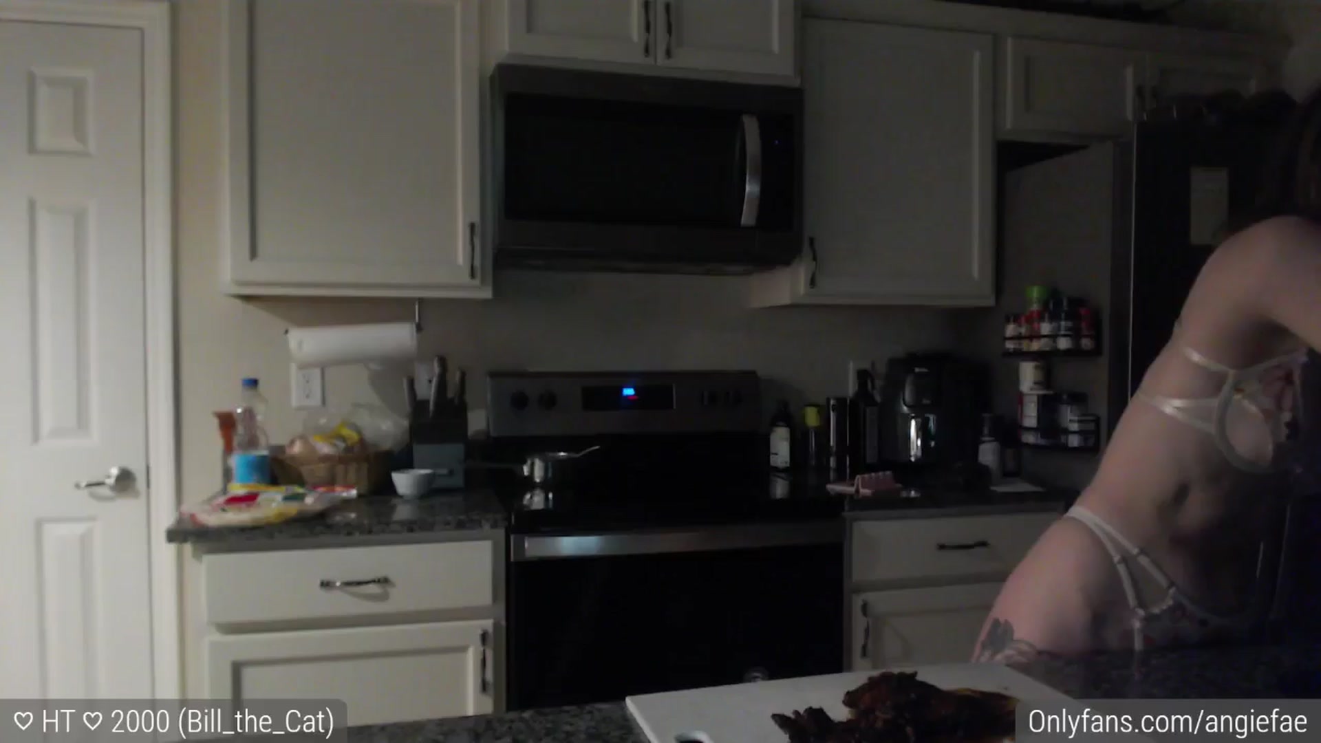 Gallery image thumbnail from AngieFae's myfreecams stream on, 08/17/2024, 07:25 image 14 of 20