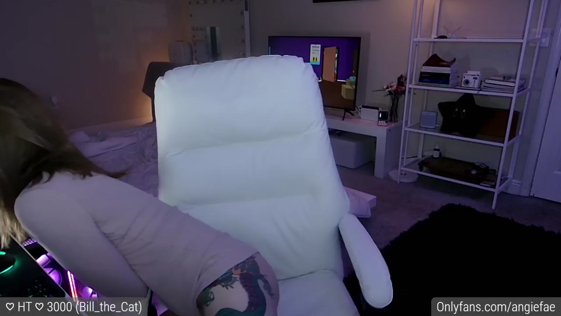 Gallery image thumbnail from AngieFae's myfreecams stream on, 09/04/2024, 09:25 image 16 of 20