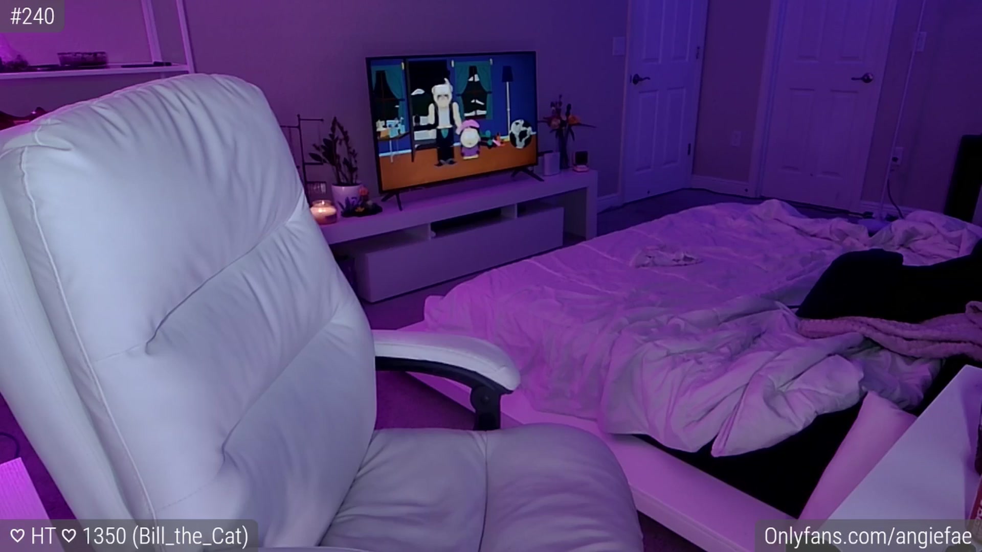 Gallery image thumbnail from AngieFae's myfreecams stream on, 09/19/2024, 08:48 image 13 of 20
