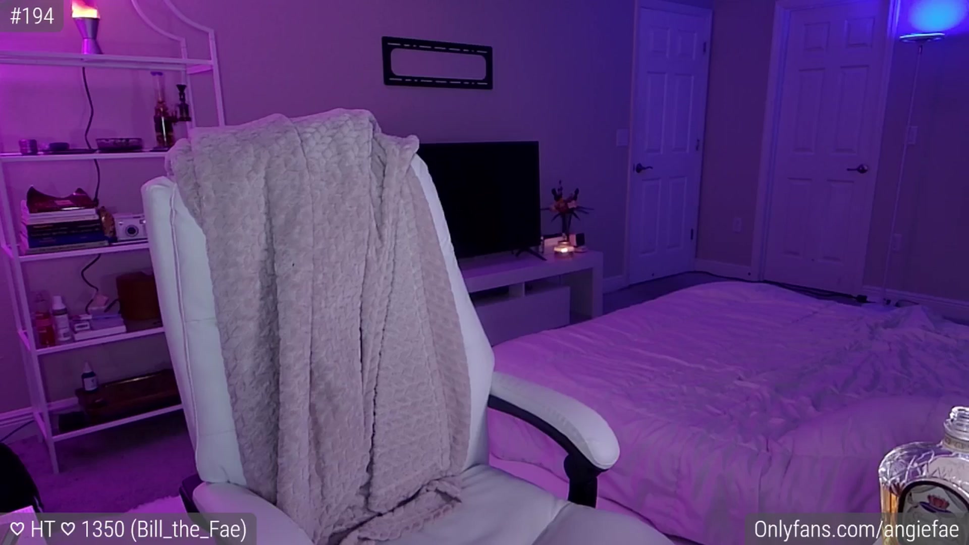 Gallery image thumbnail from AngieFae's myfreecams stream on, 09/25/2024, 06:20 image 12 of 20