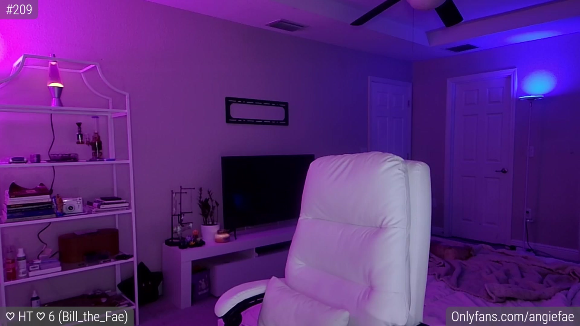Gallery image thumbnail from AngieFae's myfreecams stream on, 09/27/2024, 04:40 image 1 of 20