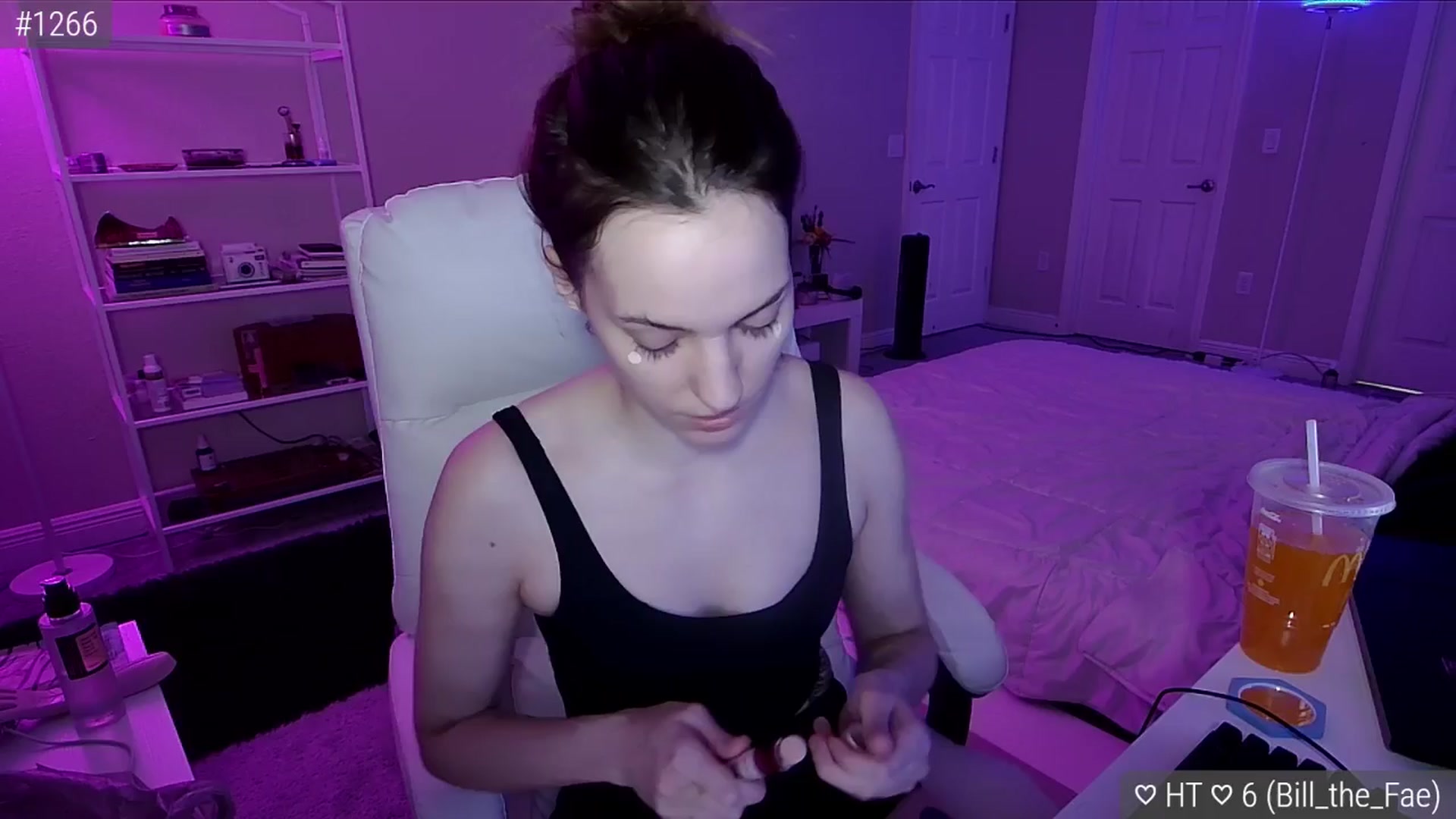 Gallery image thumbnail from AngieFae's myfreecams stream on, 10/02/2024, 23:13 image 4 of 20