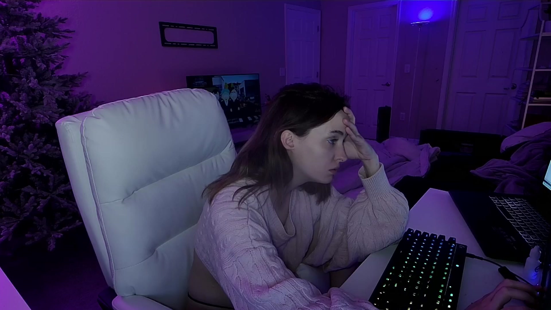 Gallery image thumbnail from AngieFae's myfreecams stream on, 12/11/2024, 10:44 image 19 of 20