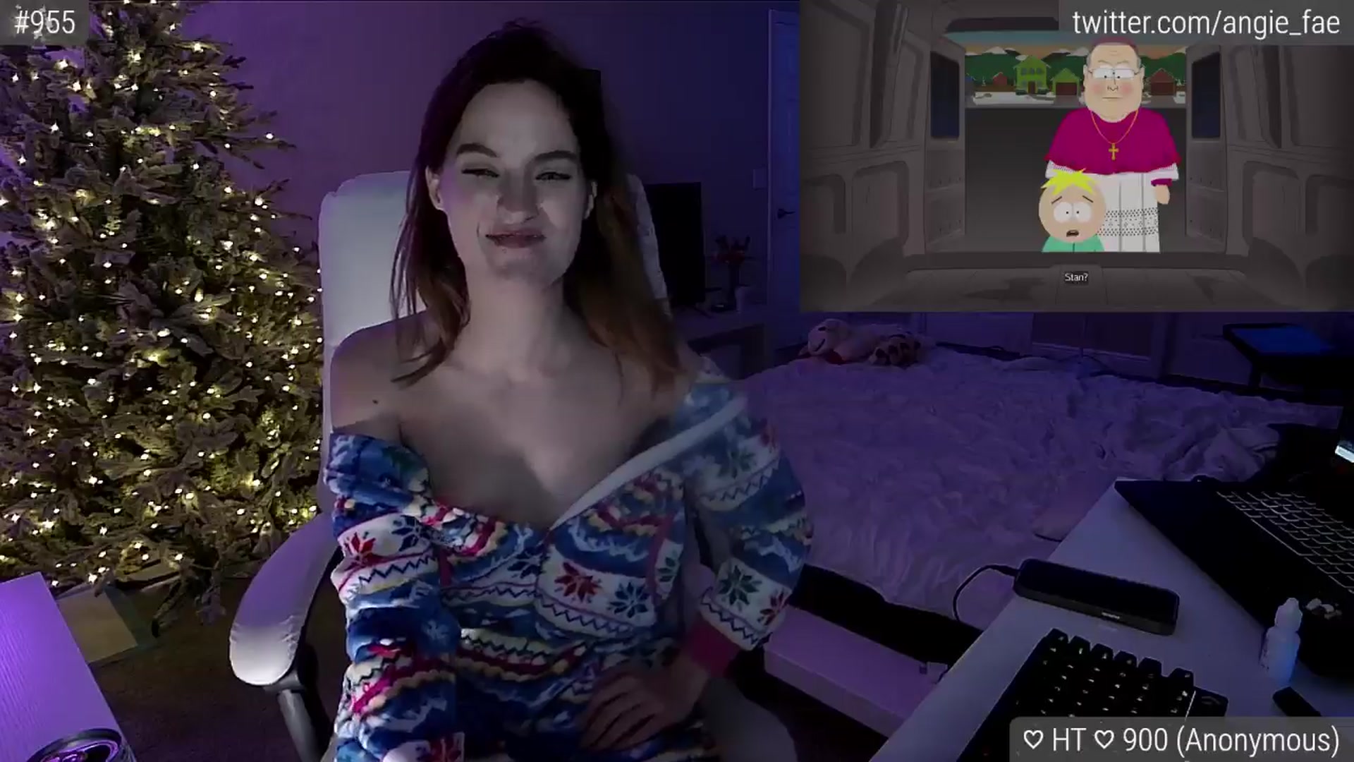 Gallery image thumbnail from AngieFae's myfreecams stream on, 12/20/2024, 12:26 image 12 of 20