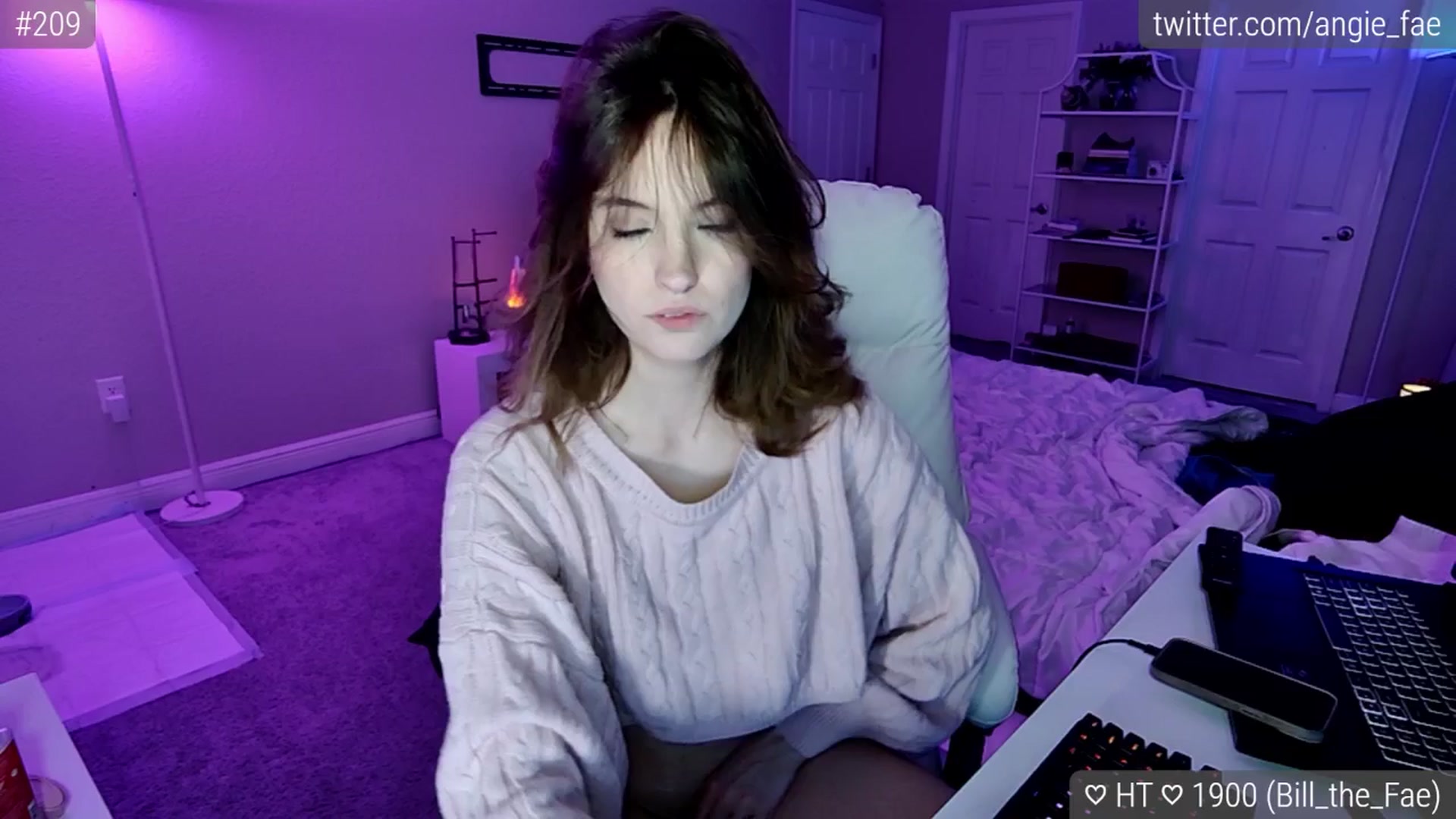 Gallery image thumbnail from AngieFae's myfreecams stream on, 01/09/2025, 08:31 image 6 of 20