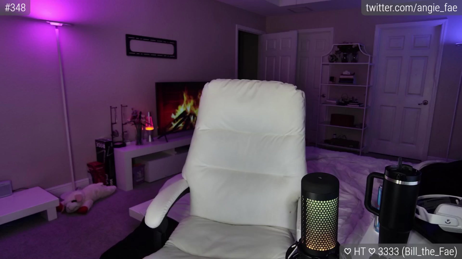 Gallery image thumbnail from AngieFae's myfreecams stream on, 01/19/2025, 04:33 image 2 of 20