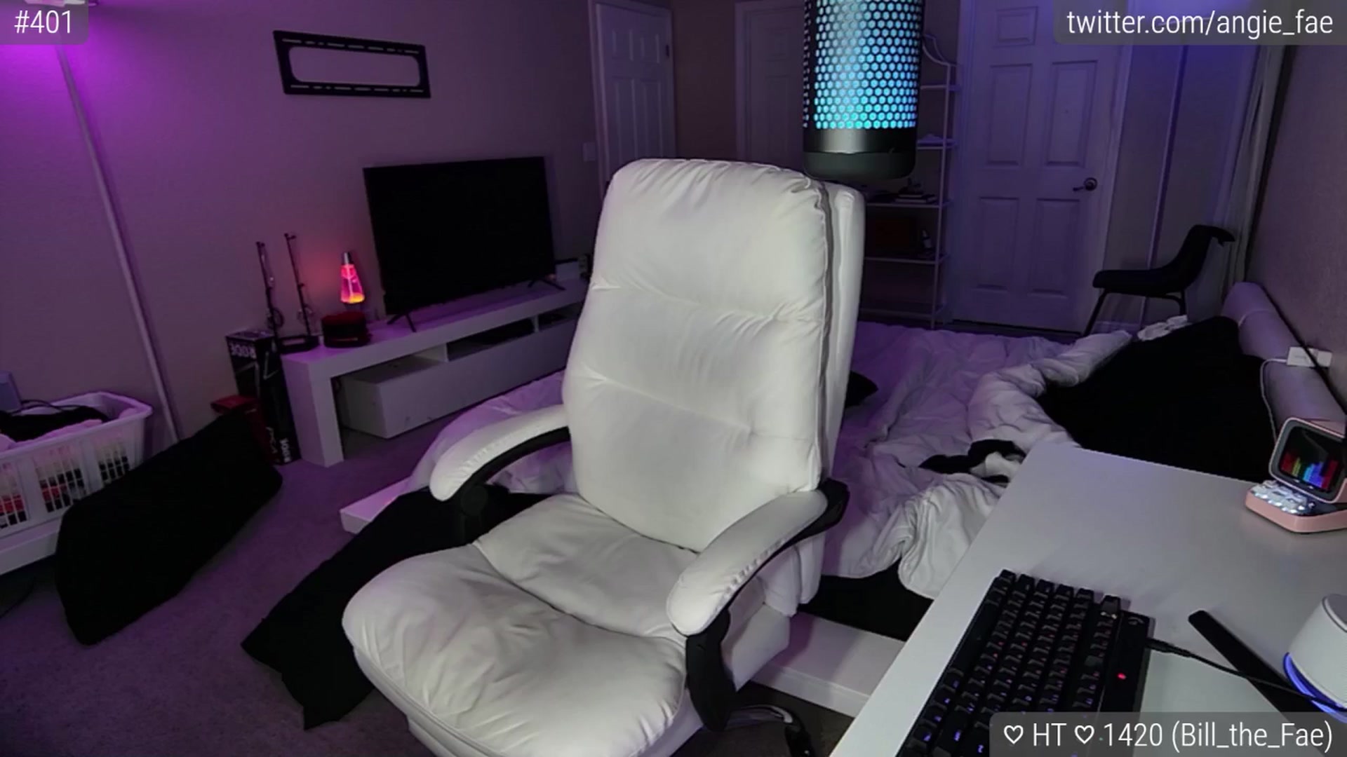 Gallery image thumbnail from AngieFae's myfreecams stream on, 02/01/2025, 01:59 image 19 of 20