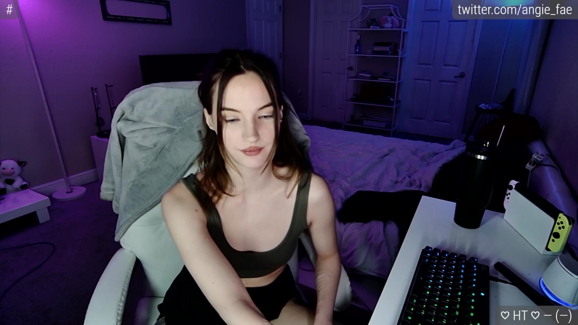 Gallery image thumbnail from AngieFae's myfreecams stream on, 03/02/2025, 03:24 image 10 of 20