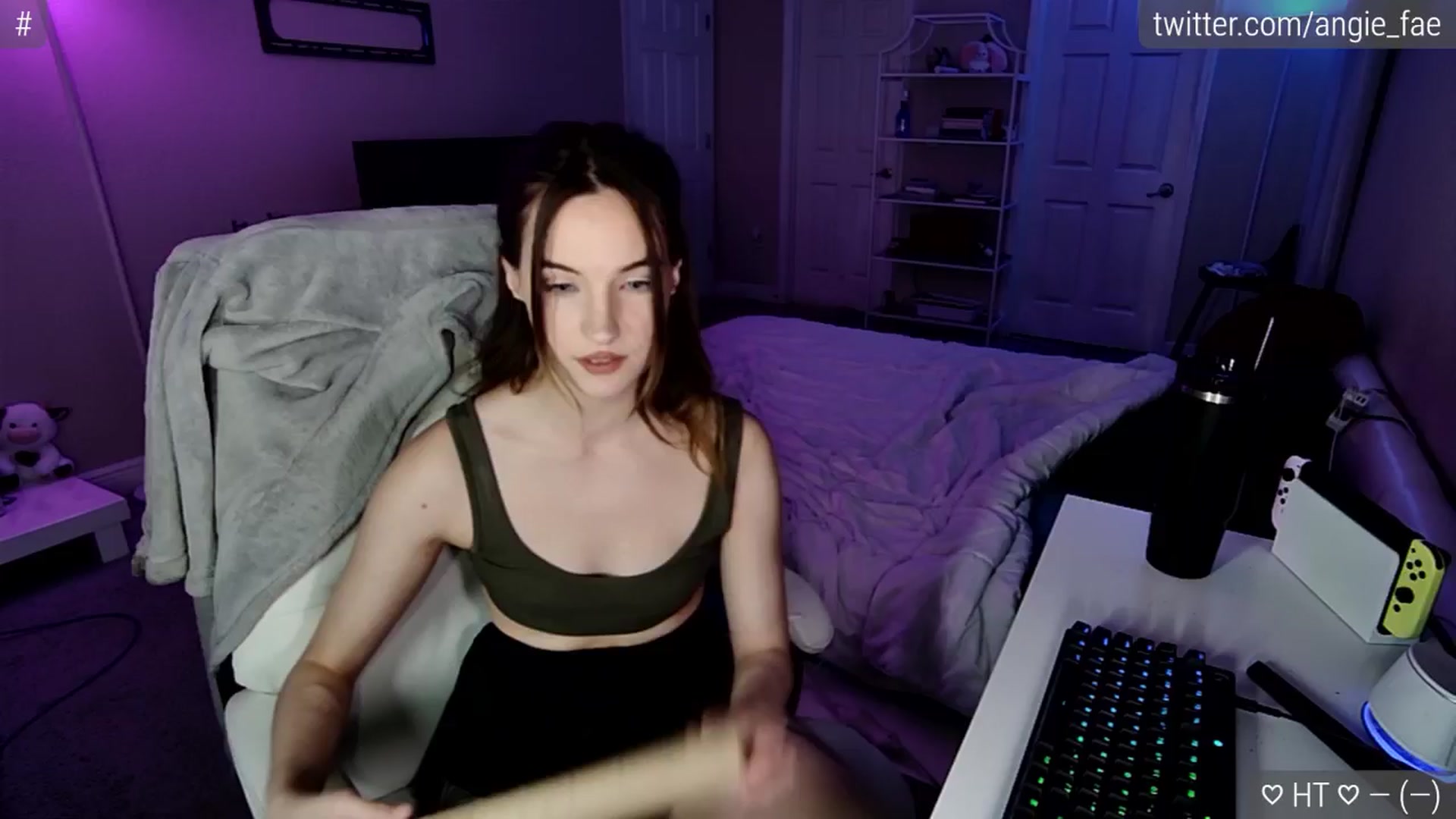 Gallery image thumbnail from AngieFae's myfreecams stream on, 03/02/2025, 03:24 image 3 of 20