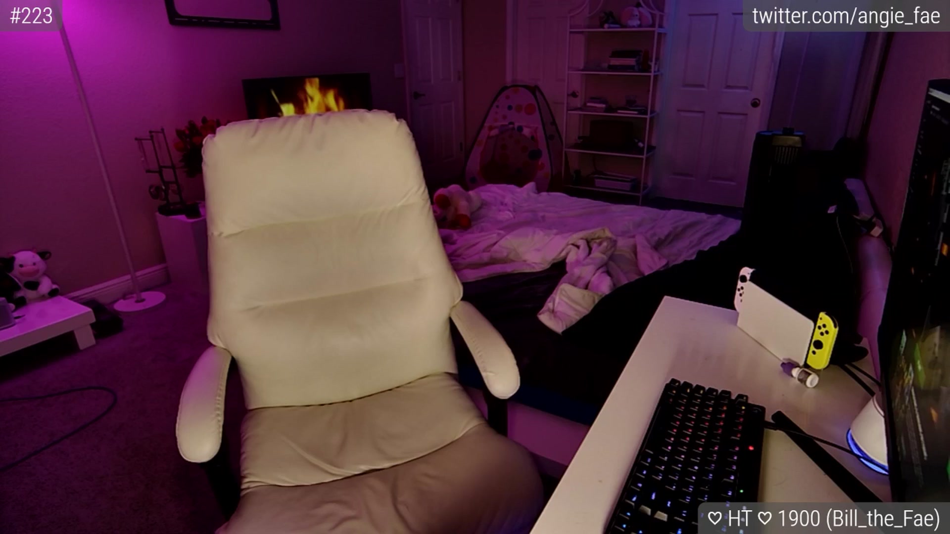 Gallery image thumbnail from AngieFae's myfreecams stream on, 03/05/2025, 08:54 image 20 of 20