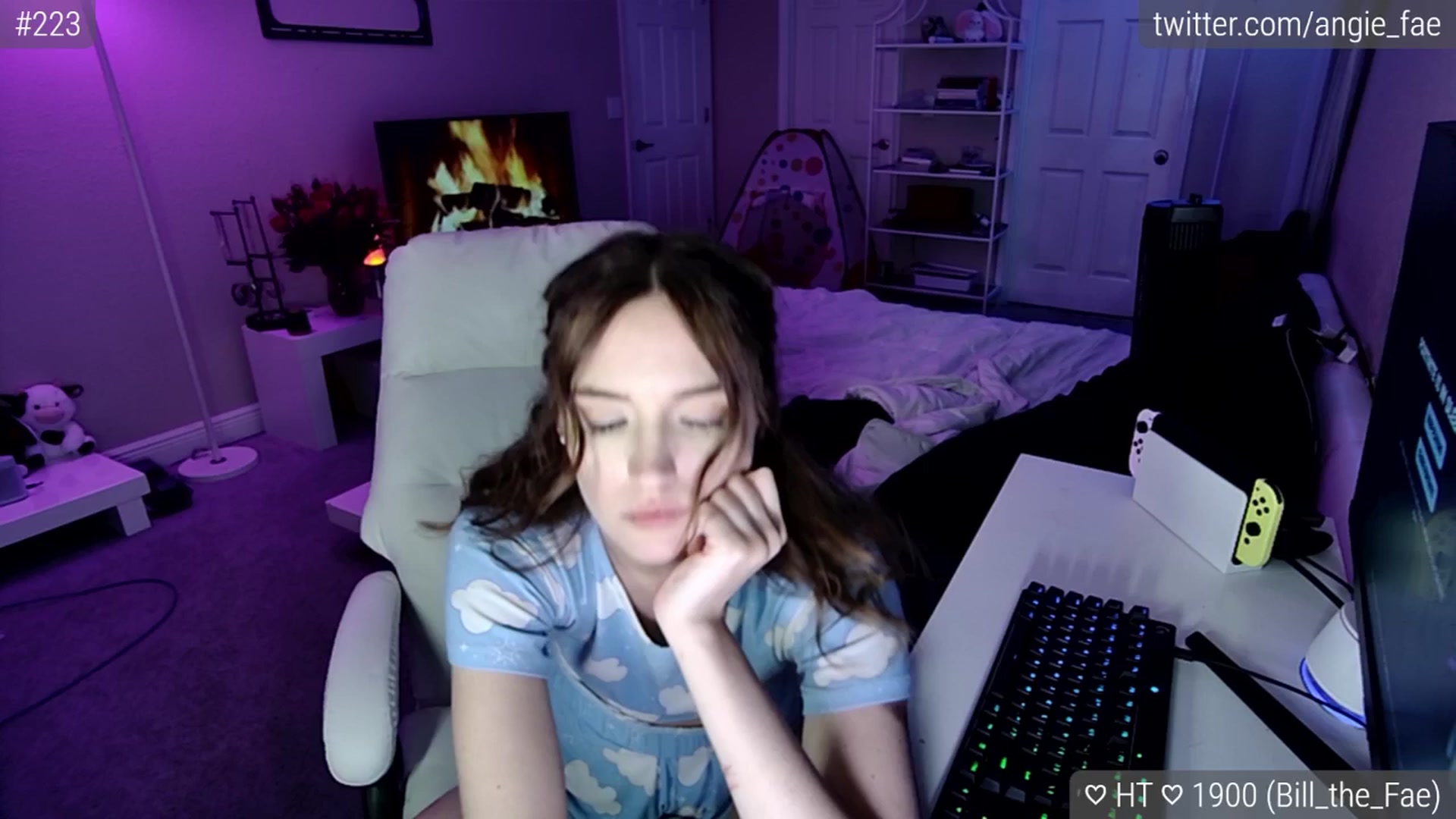 Gallery image thumbnail from AngieFae's myfreecams stream on, 03/05/2025, 08:54 image 15 of 20