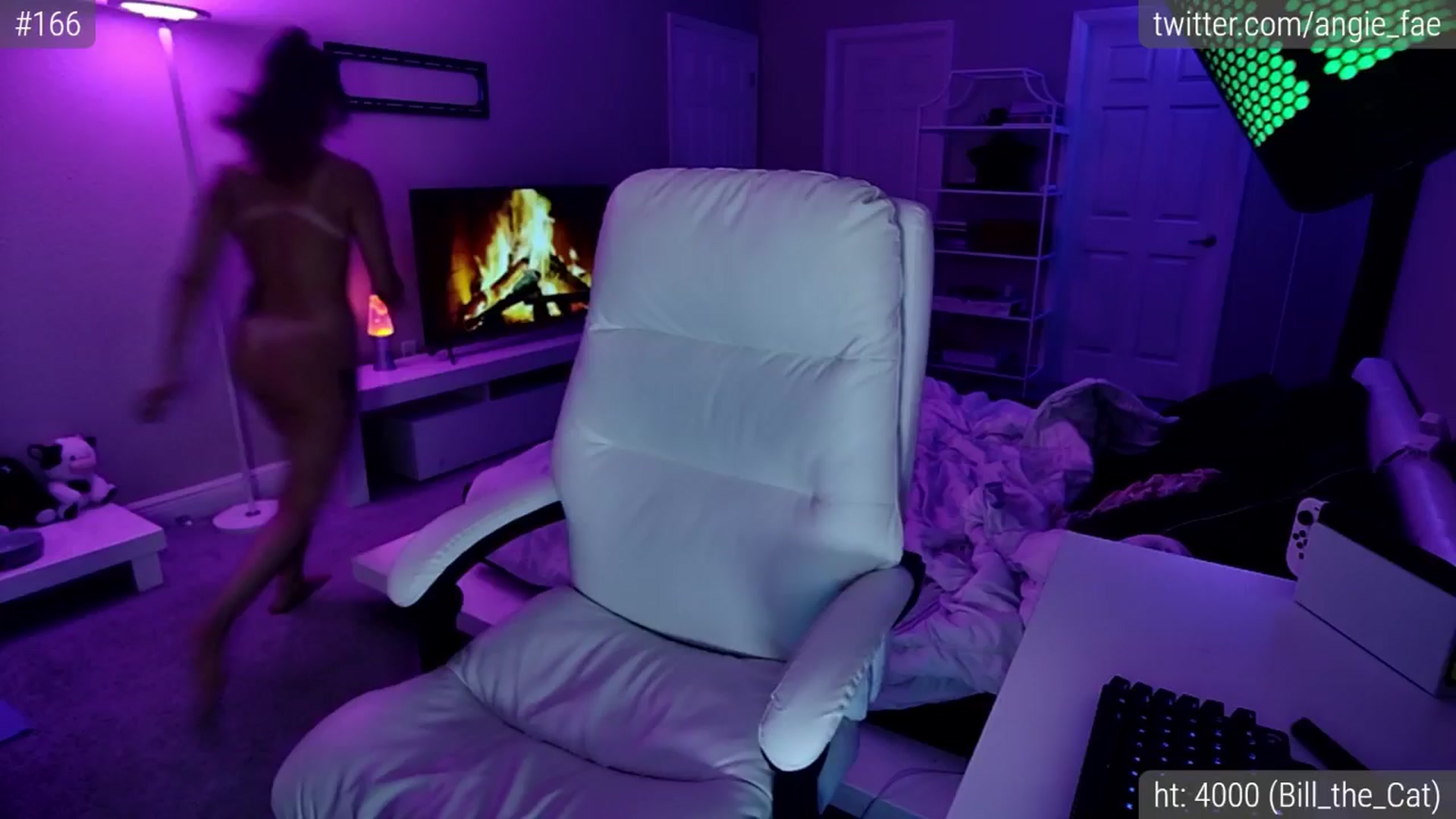 Gallery image thumbnail from AngieFae's myfreecams stream on, 05/07/2025, 06:39 image 12 of 20