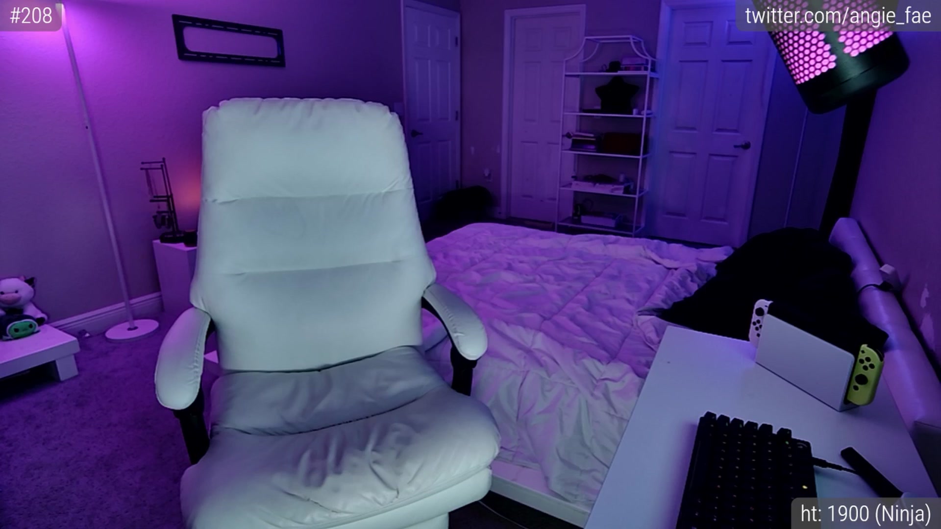 Gallery image thumbnail from AngieFae's myfreecams stream on, 05/10/2025, 03:31 image 20 of 20
