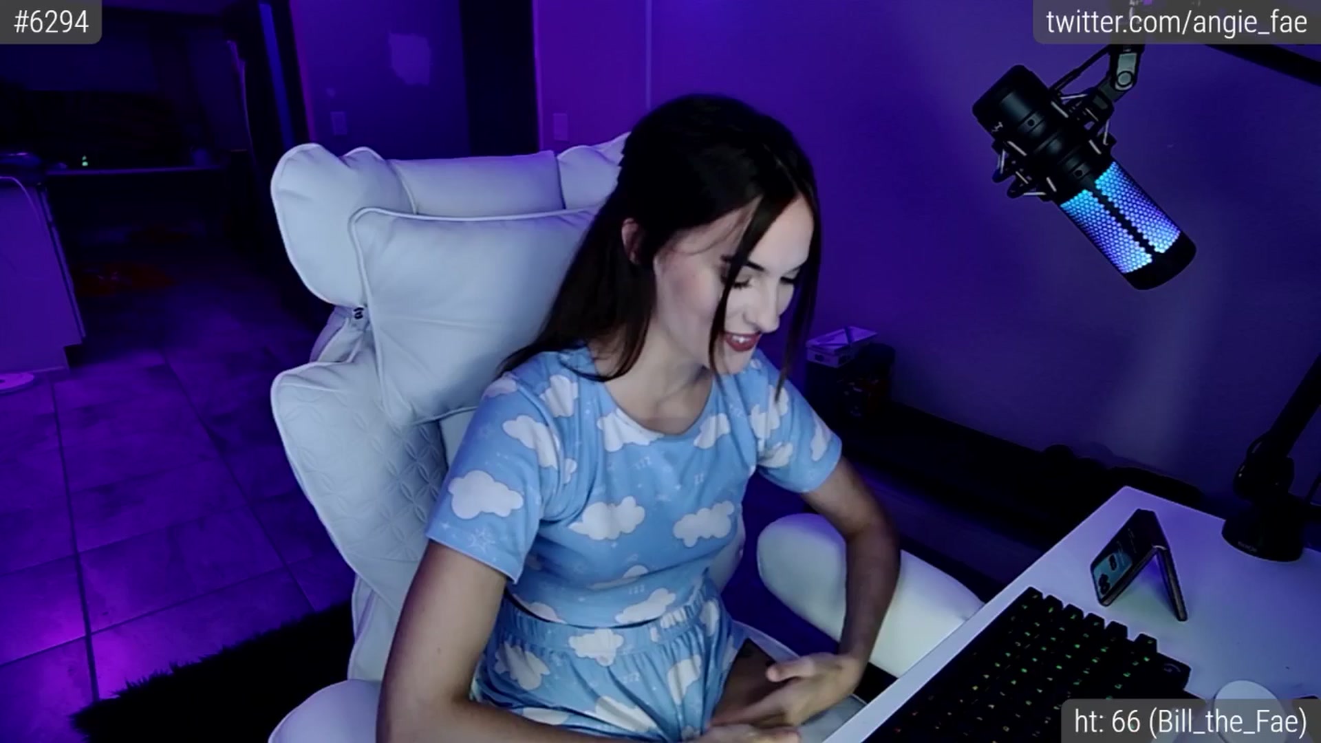 Gallery image thumbnail from AngieFae's myfreecams stream on, 06/05/2025, 02:08 image 6 of 20