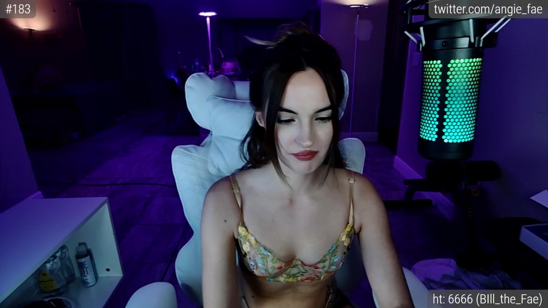 Gallery image thumbnail from AngieFae's myfreecams stream on, 06/21/2025, 06:09 image 8 of 20