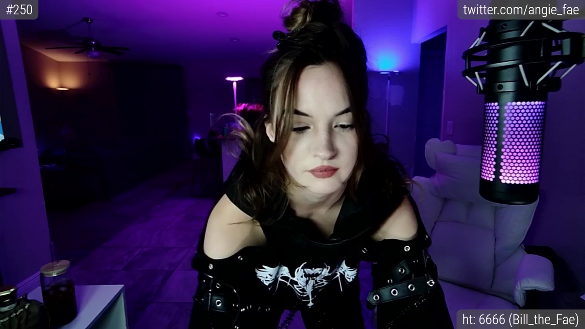 Gallery image thumbnail from AngieFae's myfreecams stream on, 06/28/2025, 04:20 image 5 of 20