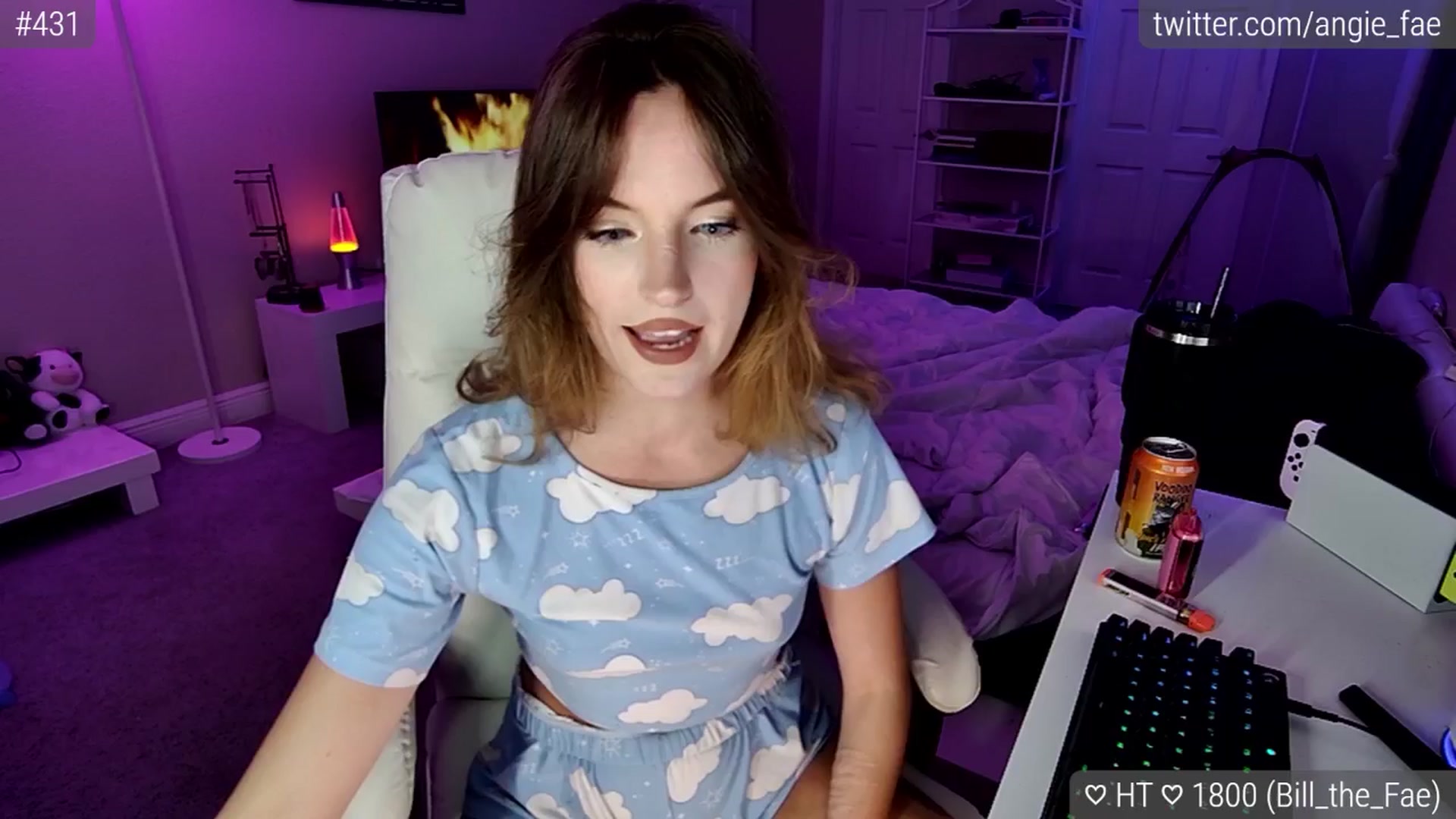 Gallery image thumbnail from AngieFaeBDay's myfreecams stream on, 04/08/2025, 05:08 image 3 of 20