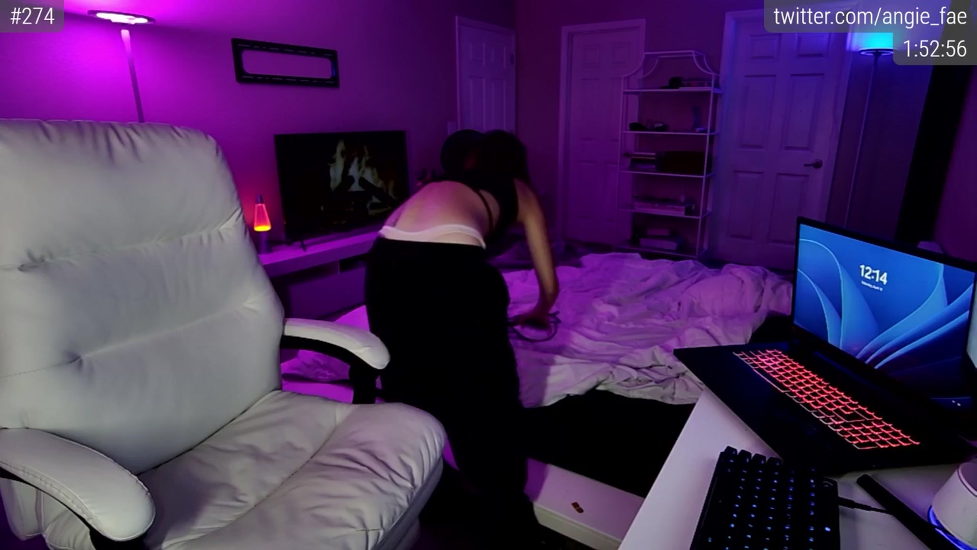Gallery image thumbnail from AngieFaeBDay's myfreecams stream on, 04/12/2025, 04:17 image 20 of 20