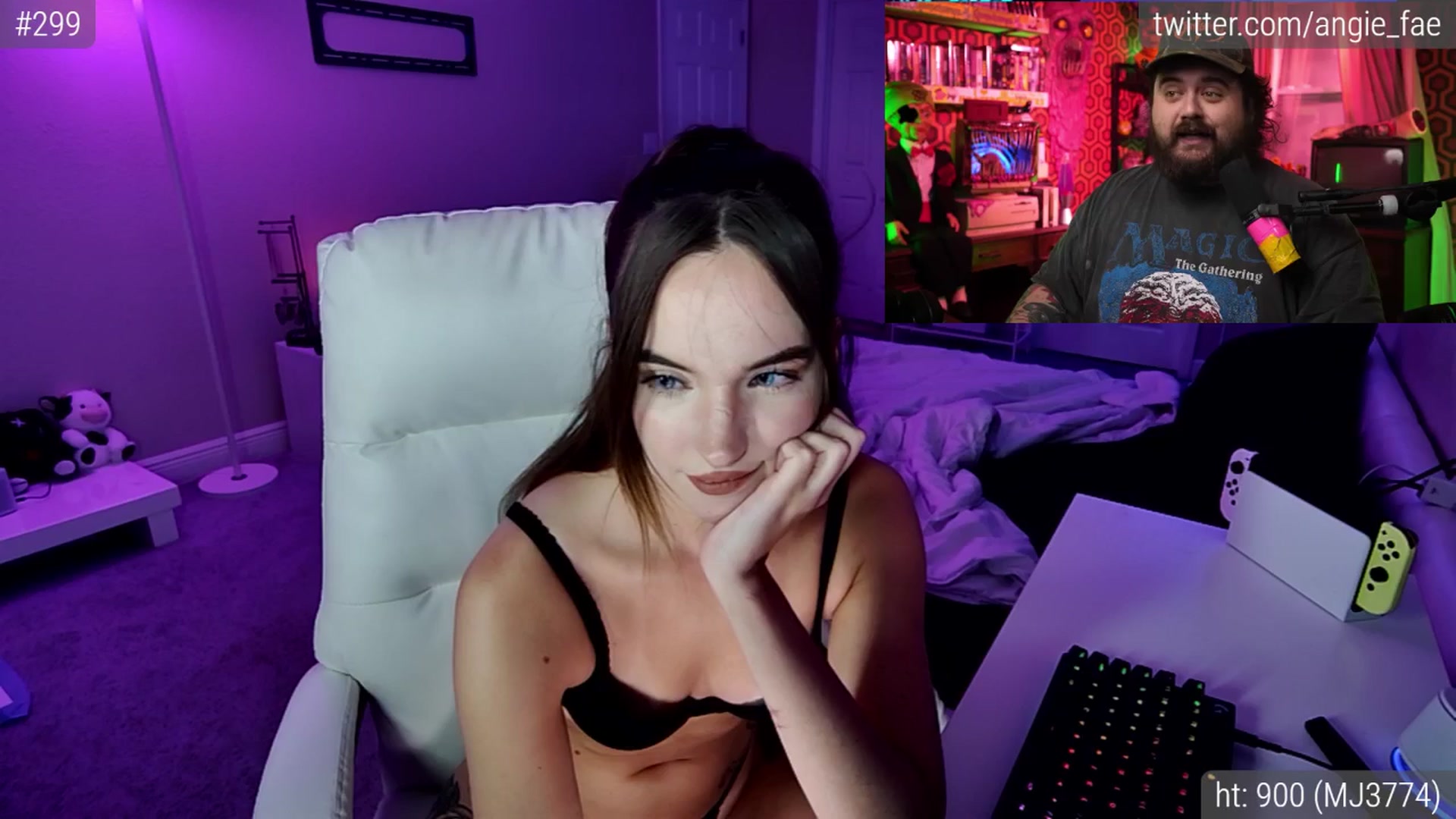 Gallery image thumbnail from AngieFaeBDay's myfreecams stream on, 04/13/2025, 07:07 image 13 of 20