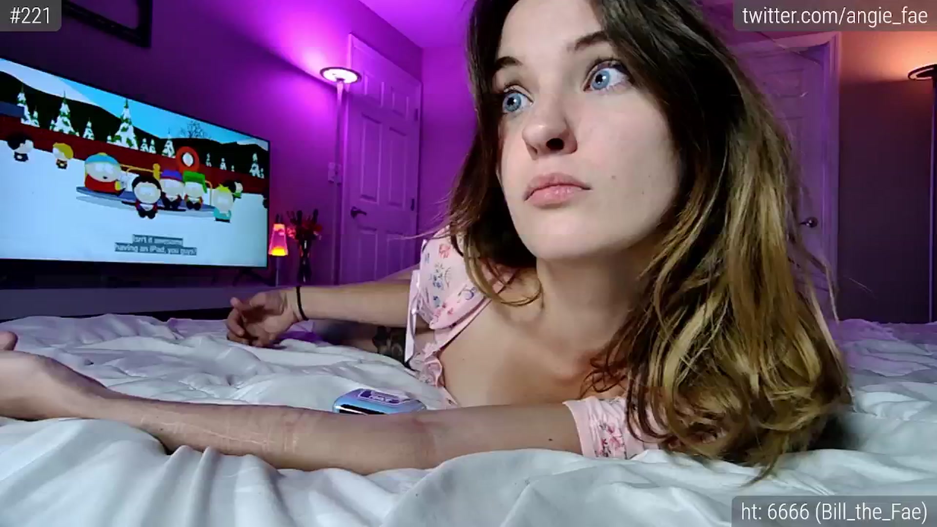 Gallery image thumbnail from AngieFaeBDay's myfreecams stream on, 04/15/2025, 08:45 image 14 of 20