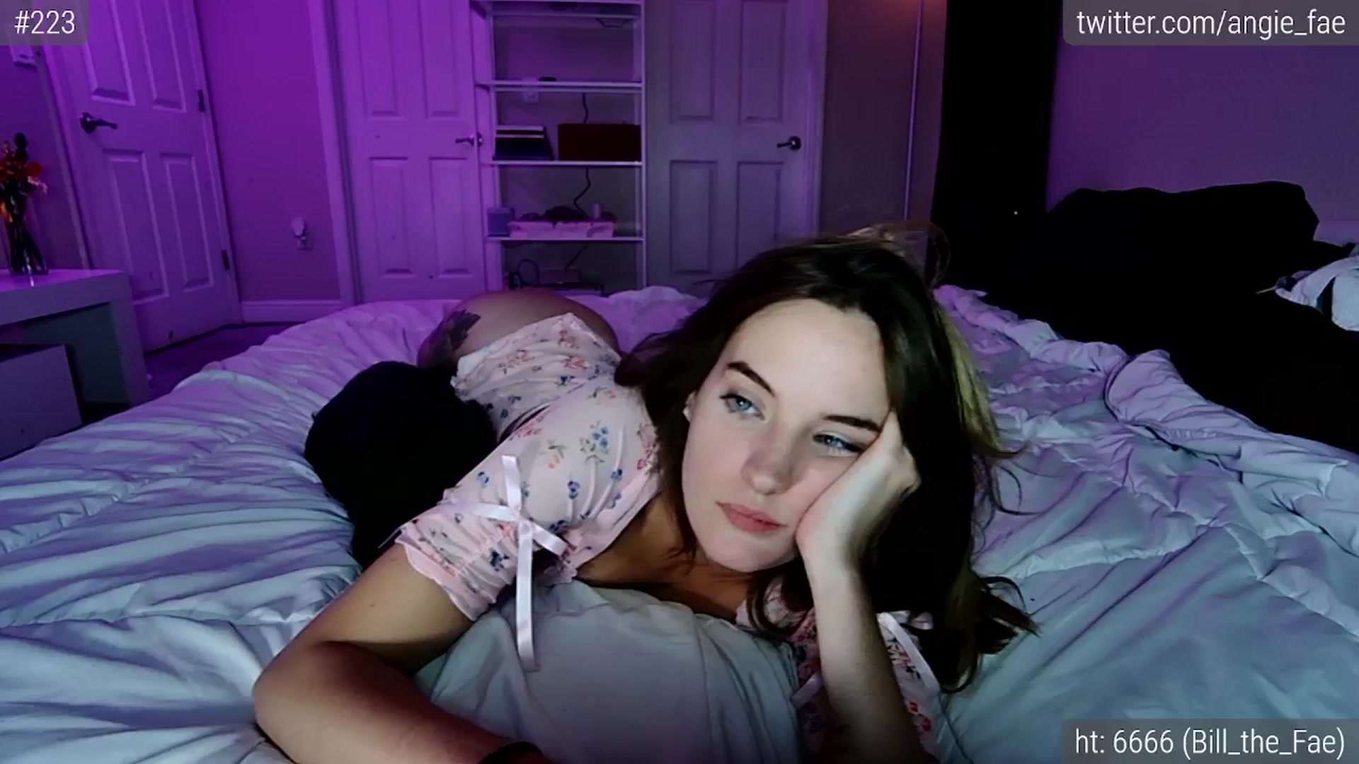 Gallery image thumbnail from AngieFaeBDay's myfreecams stream on, 04/15/2025, 08:45 image 8 of 20