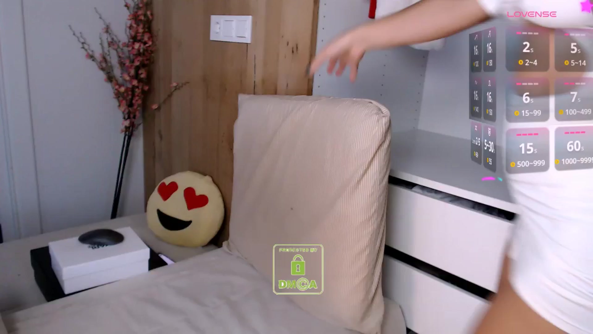 Gallery image thumbnail from AngieHearts's myfreecams stream on, 11/25/2024, 15:00 image 18 of 20