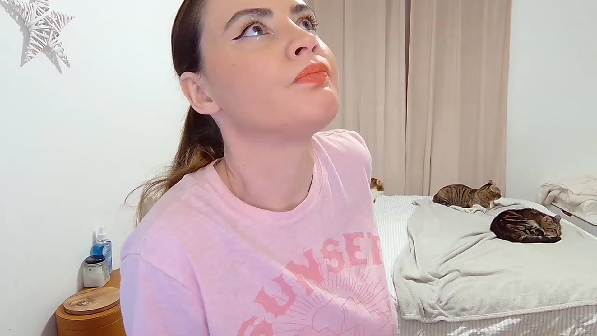 Gallery image thumbnail from AngieMeow's myfreecams stream on, 04/03/2023, 24:04 image 11 of 20