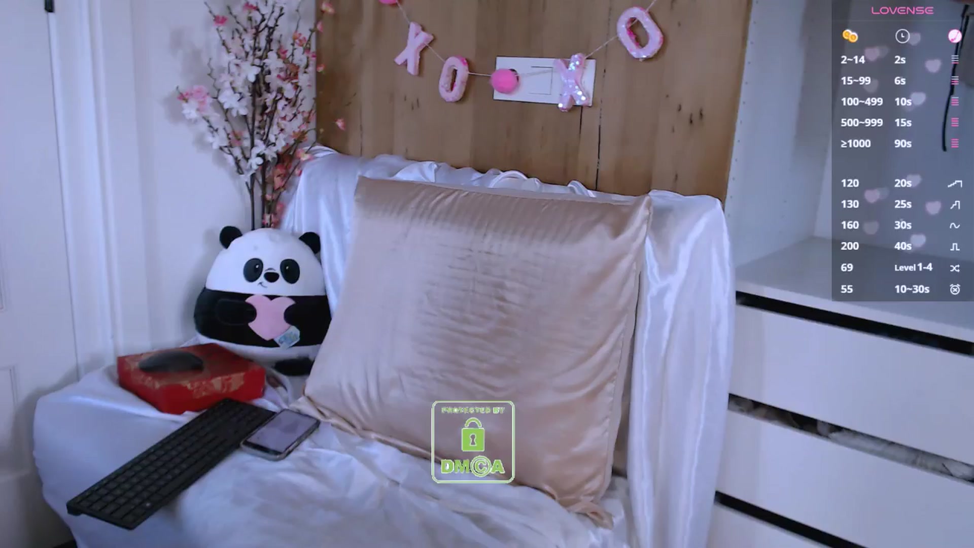 Gallery image thumbnail from Angie_xoxo's myfreecams stream on, 06/15/2025, 13:00 image 5 of 20
