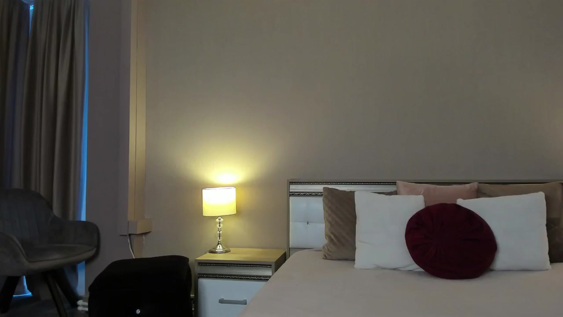 Gallery image thumbnail from Angieerosee's myfreecams stream on, 05/27/2024, 12:12 image 15 of 20