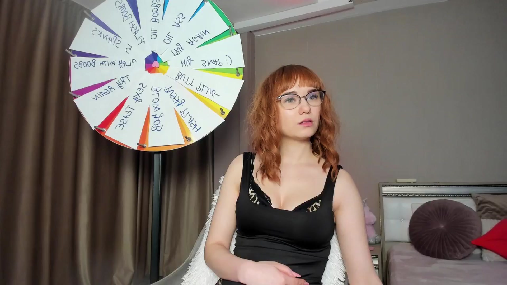 Gallery image thumbnail from Angieerosee's myfreecams stream on, 07/05/2024, 18:40 image 15 of 20