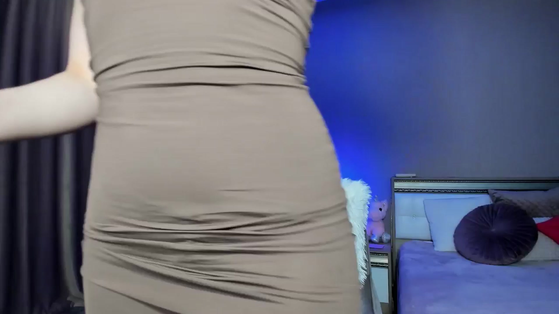 Gallery image thumbnail from Angieerosee's myfreecams stream on, 07/10/2024, 18:27 image 6 of 20
