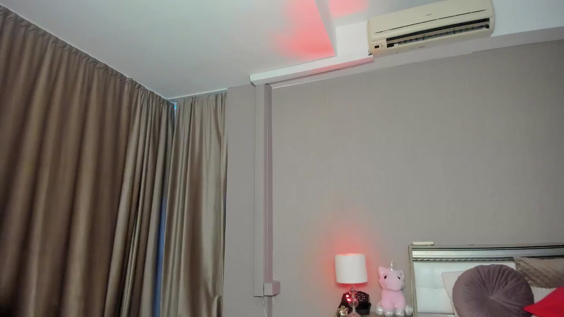 Gallery image thumbnail from Angieerosee's myfreecams stream on, 07/14/2024, 19:16 image 1 of 20