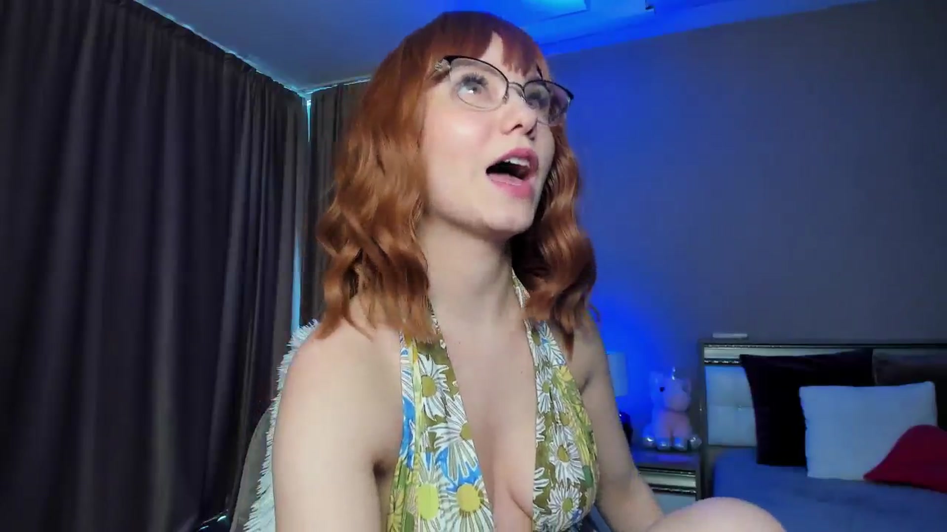 Gallery image thumbnail from Angieerosee's myfreecams stream on, 07/16/2024, 15:06 image 10 of 20