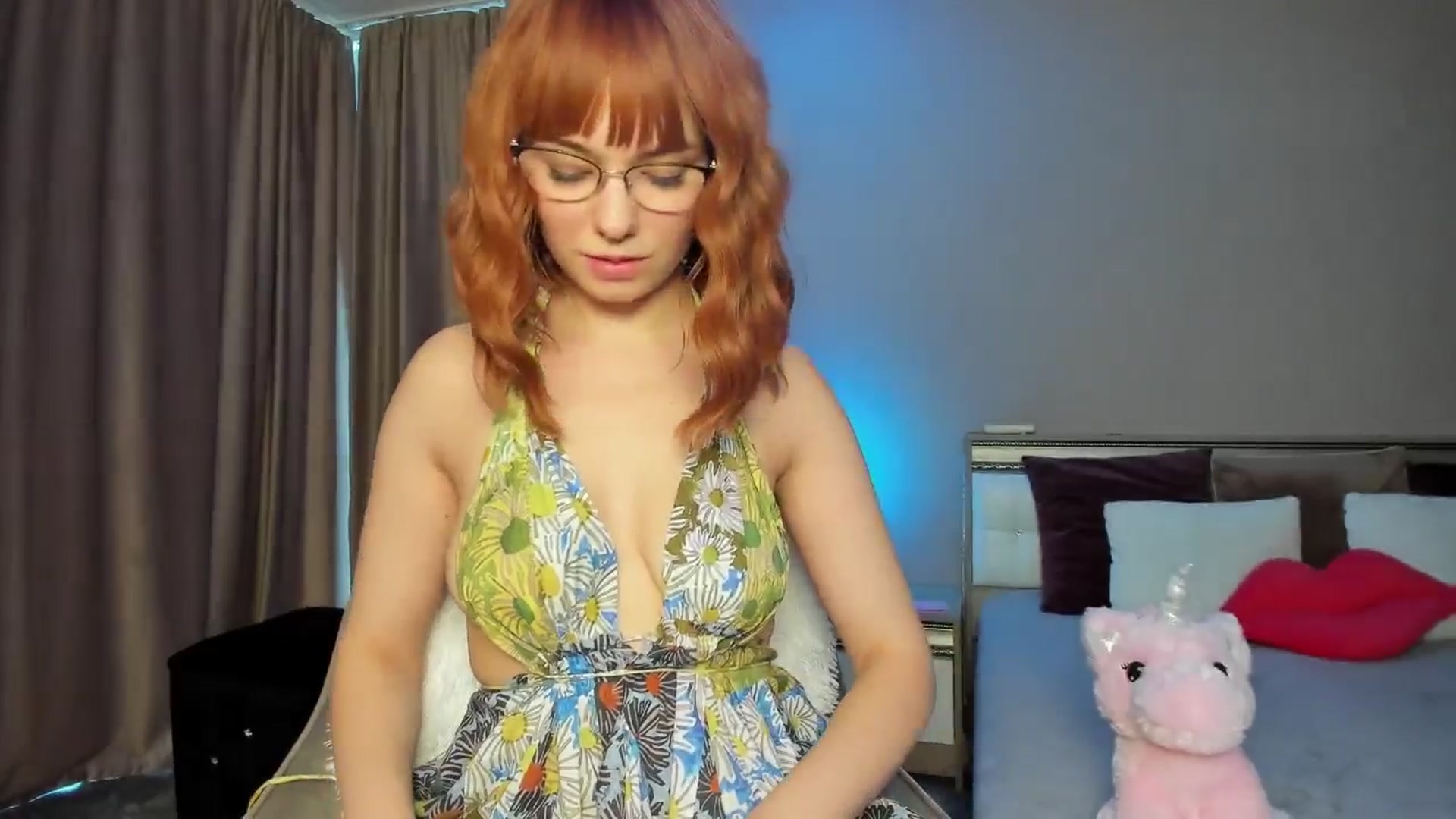 Gallery image thumbnail from Angieerosee's myfreecams stream on, 07/16/2024, 15:46 image 9 of 20