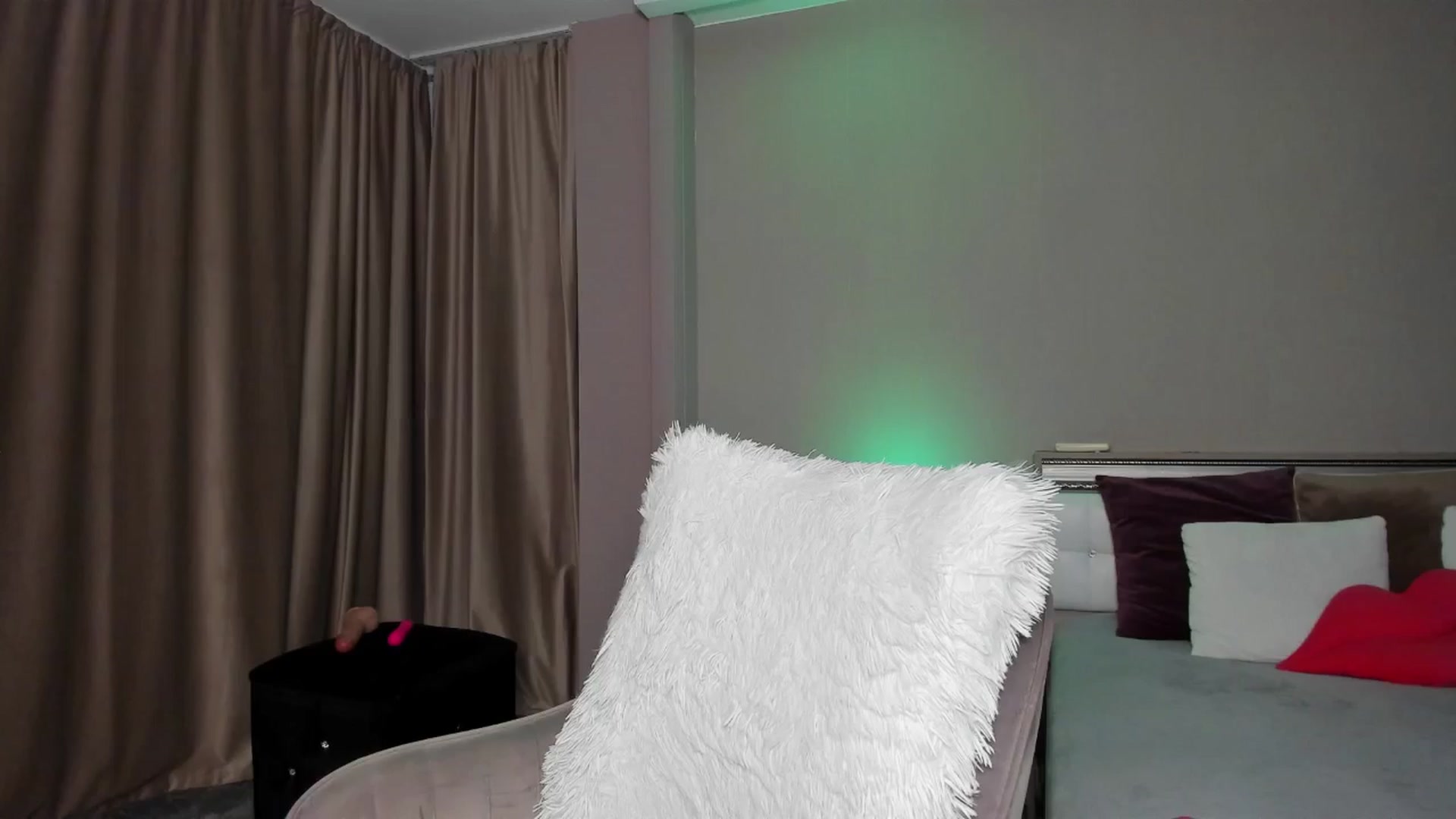 Gallery image thumbnail from Angieerosee's myfreecams stream on, 07/17/2024, 18:28 image 19 of 20