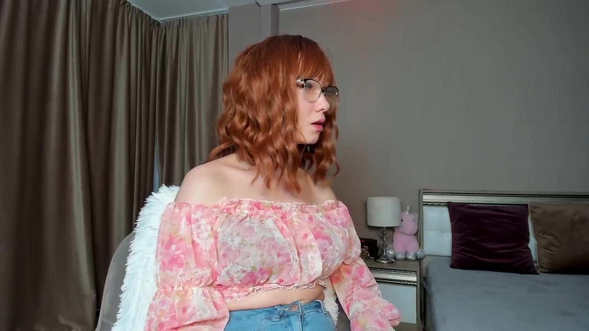 Gallery image thumbnail from Angieerosee's myfreecams stream on, 07/26/2024, 17:36 image 19 of 20