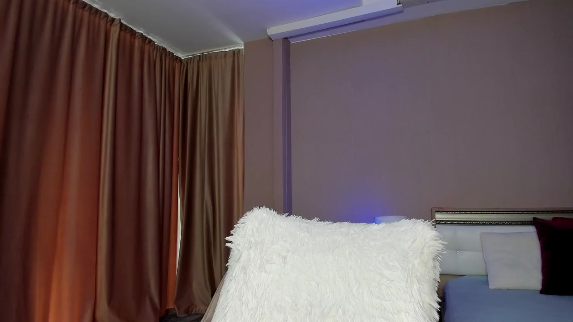 Gallery image thumbnail from Angieerosee's myfreecams stream on, 08/05/2024, 11:39 image 8 of 20