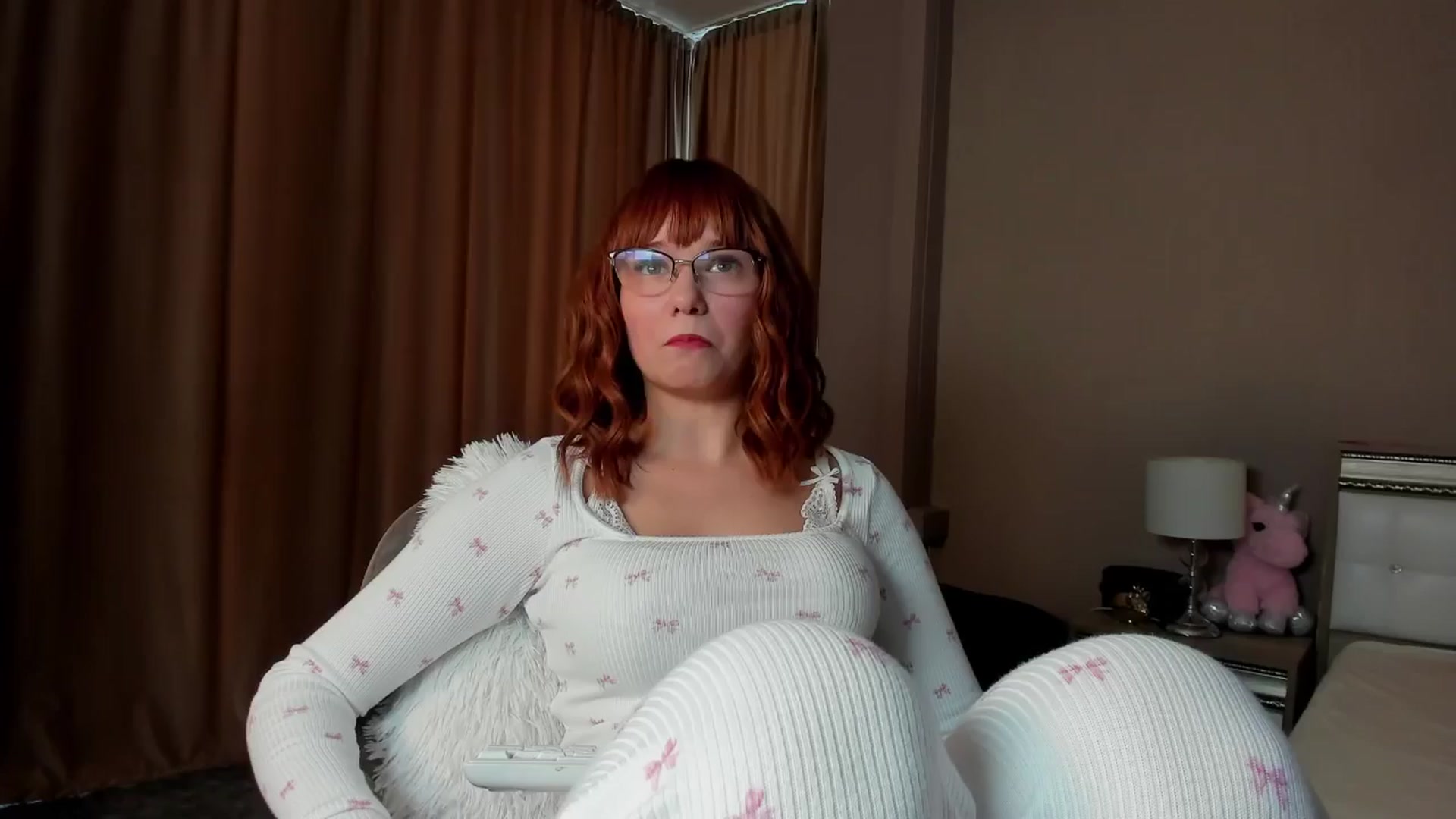 Gallery image thumbnail from Angieerosee's myfreecams stream on, 08/21/2024, 14:31 image 6 of 20