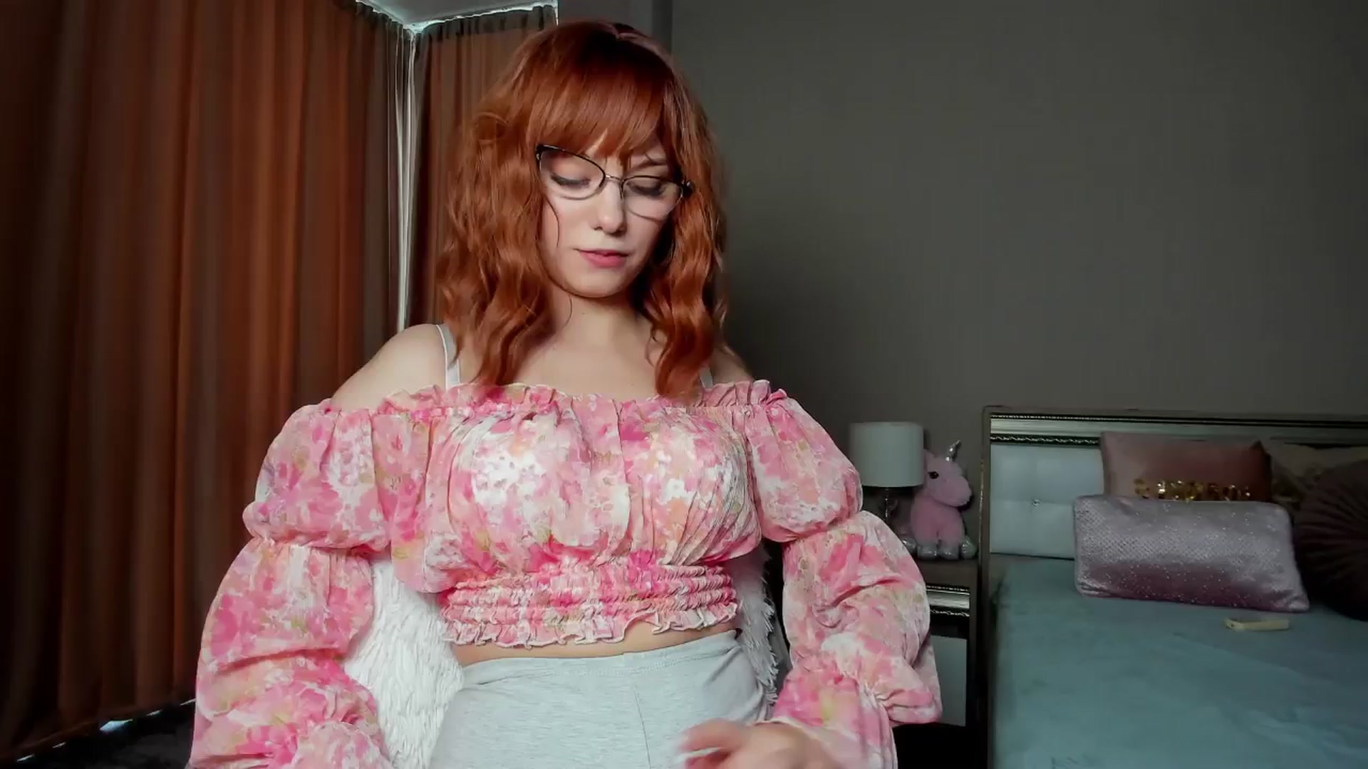 Gallery image thumbnail from Angieerosee's myfreecams stream on, 08/29/2024, 14:55 image 7 of 20