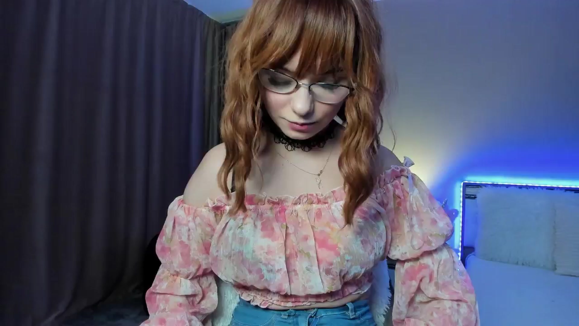 Gallery image thumbnail from Angieerosee's myfreecams stream on, 09/13/2024, 19:05 image 16 of 20