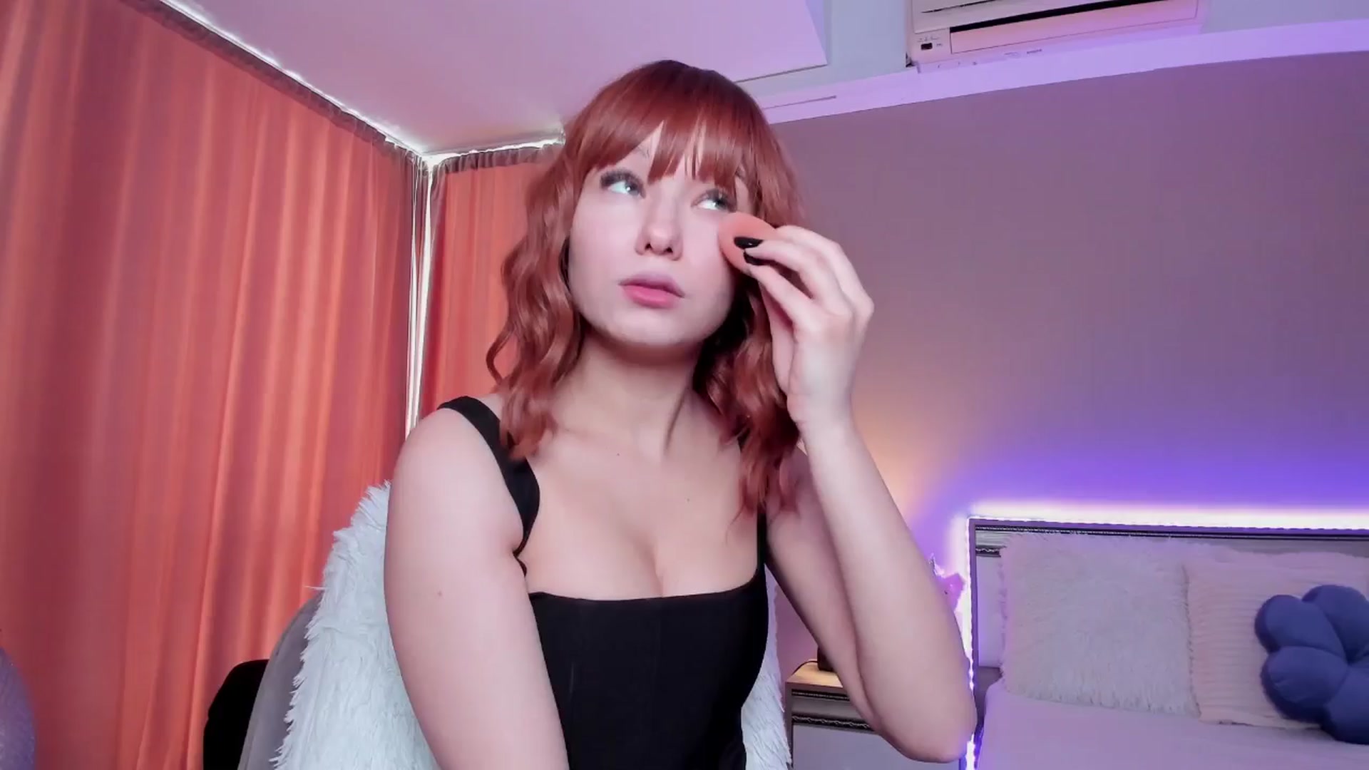 Gallery image thumbnail from Angieerosee's myfreecams stream on, 09/18/2024, 12:01 image 1 of 20