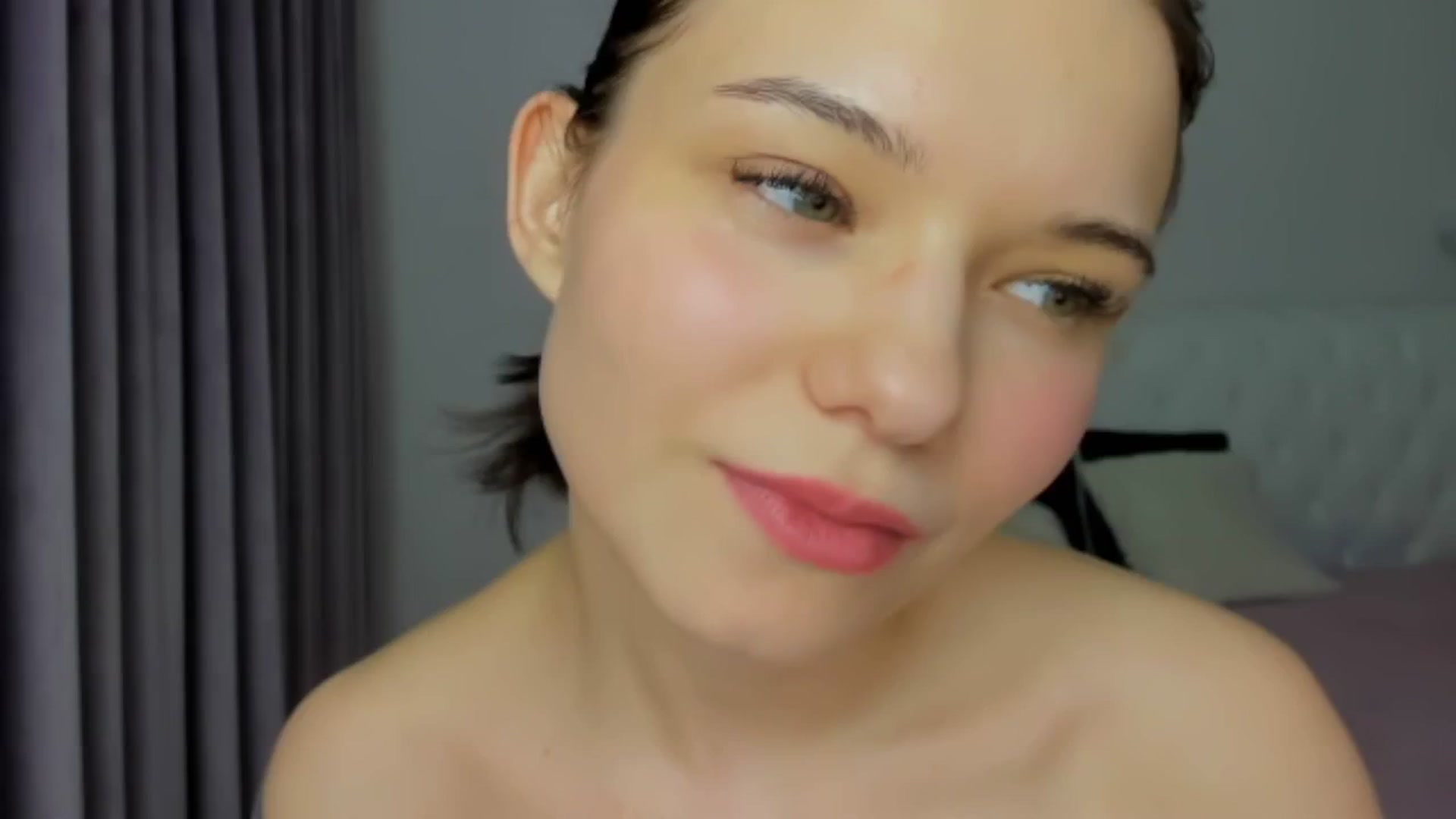 Gallery image thumbnail from Angieerosee's myfreecams stream on, 11/28/2024, 17:41 image 15 of 20