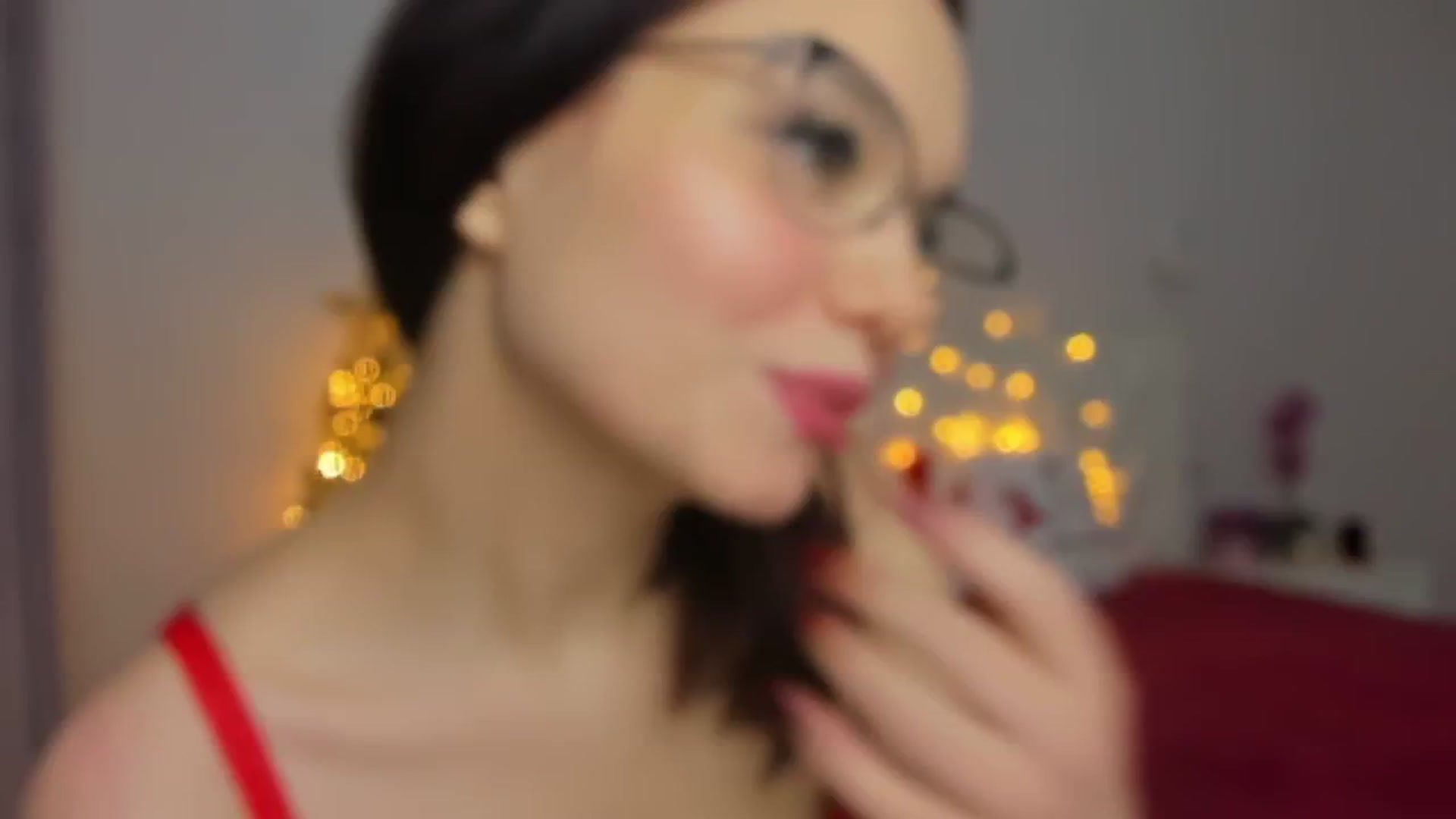 Gallery image thumbnail from Angieerosee's myfreecams stream on, 12/23/2024, 18:13 image 16 of 20