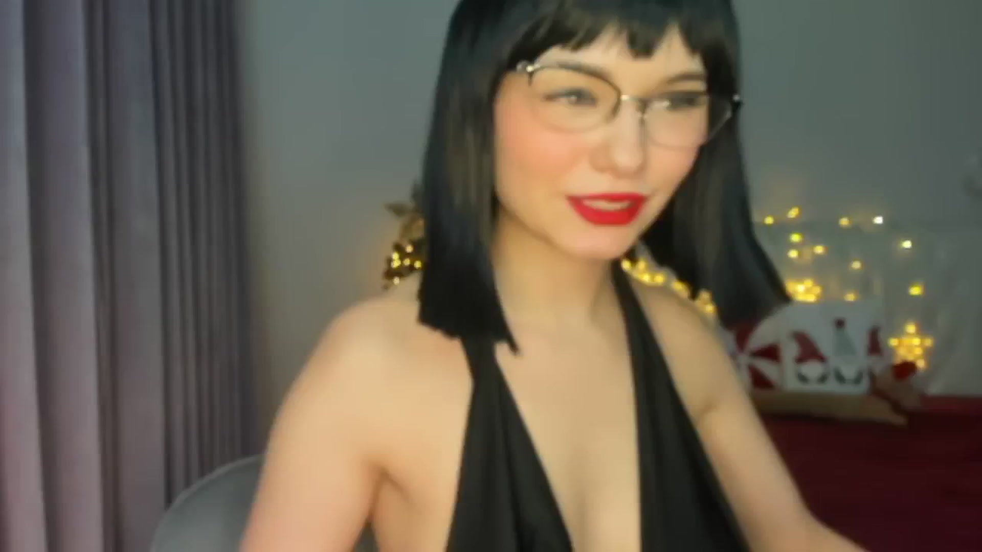 Gallery image thumbnail from Angieerosee's myfreecams stream on, 01/14/2025, 23:20 image 6 of 20