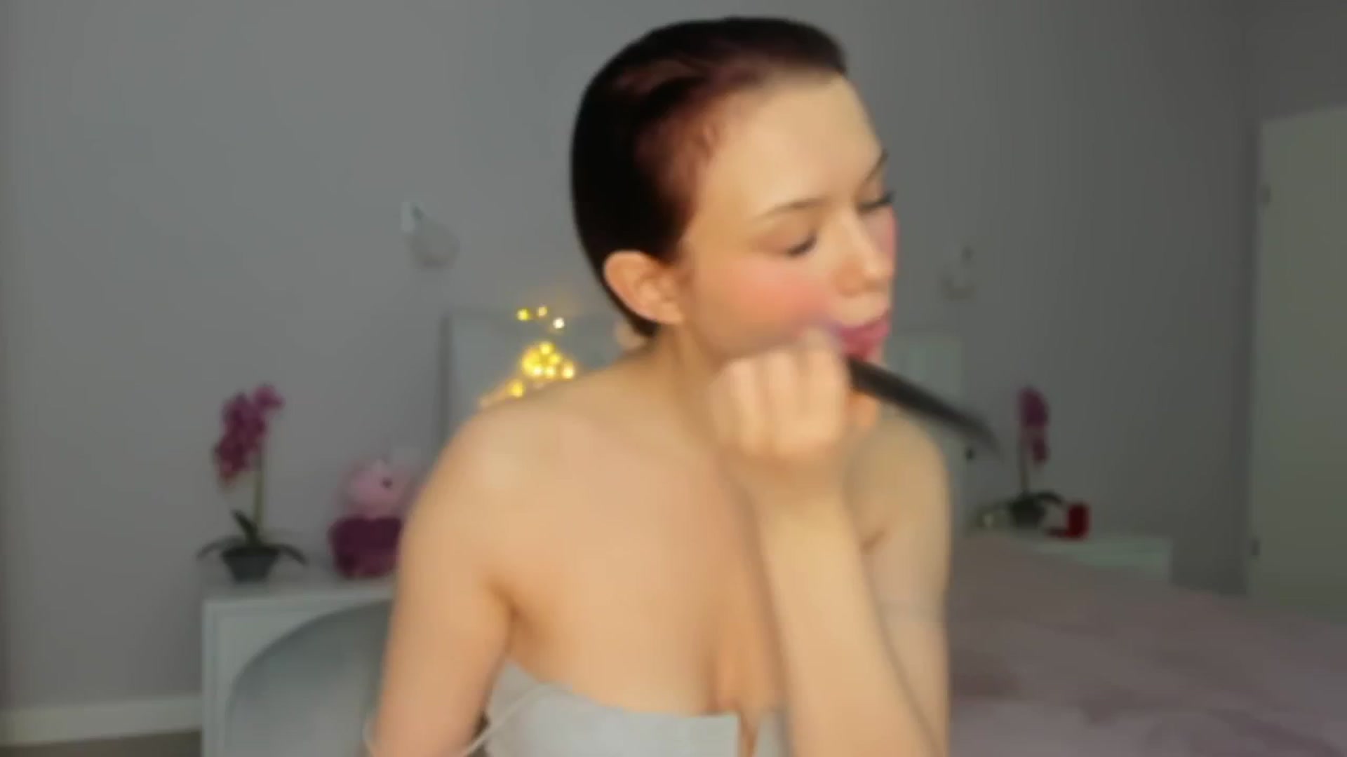 Gallery image thumbnail from Angieerosee's myfreecams stream on, 01/18/2025, 21:48 image 1 of 20