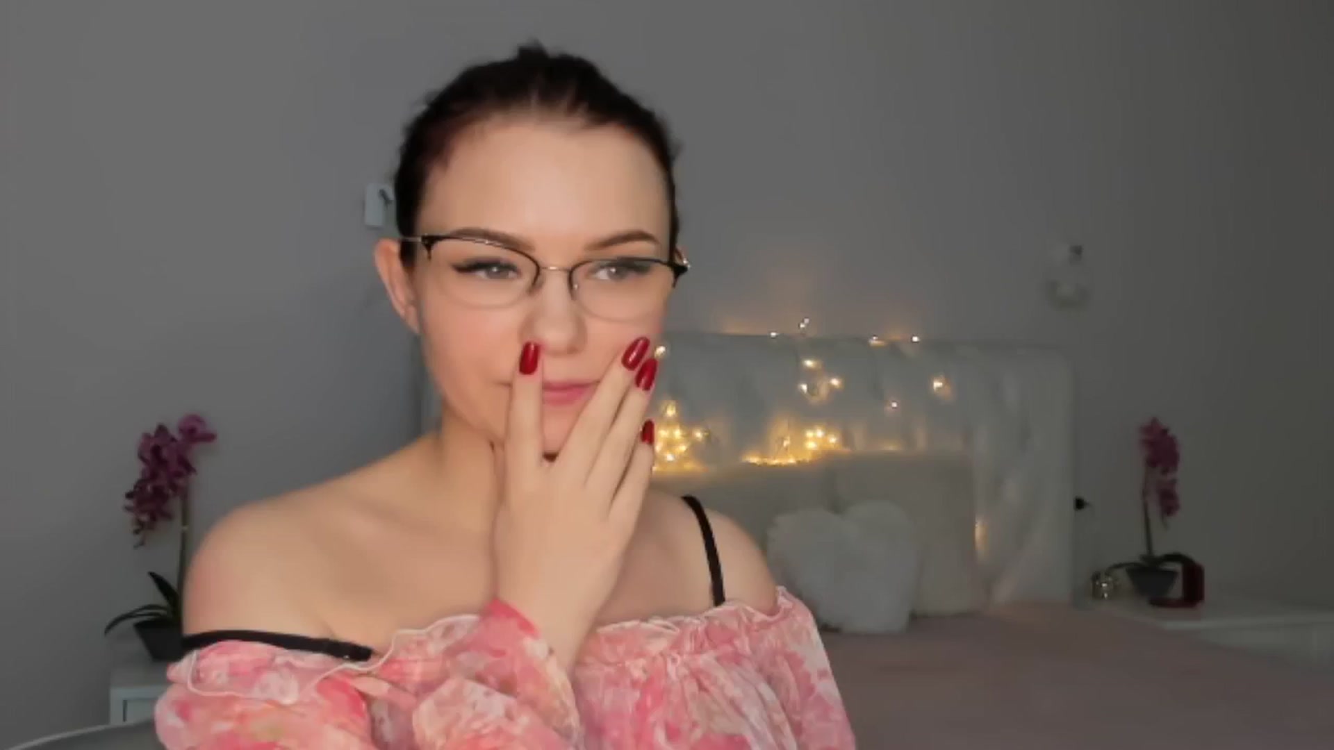 Gallery image thumbnail from Angieerosee's myfreecams stream on, 01/21/2025, 21:01 image 1 of 20