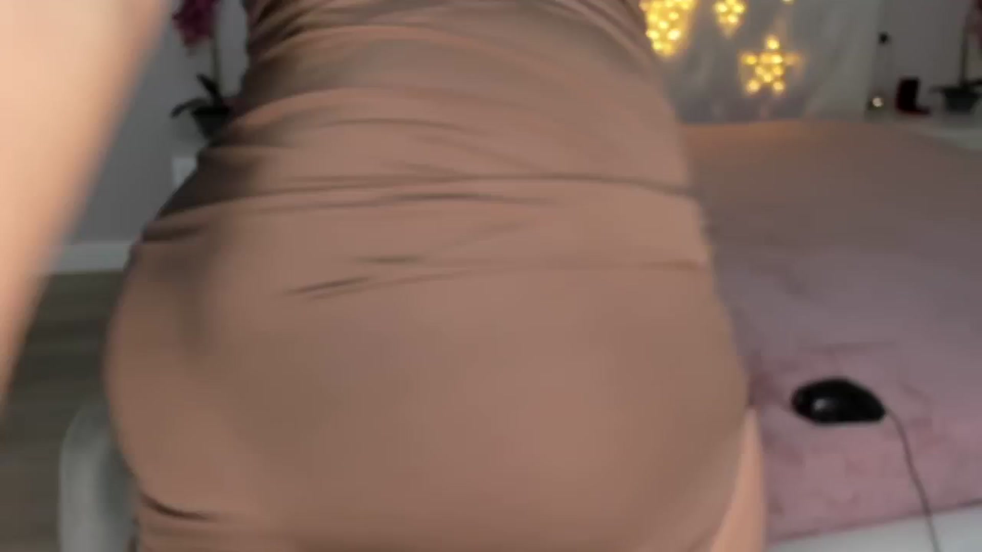 Gallery image thumbnail from Angieerosee's myfreecams stream on, 01/24/2025, 18:18 image 5 of 20