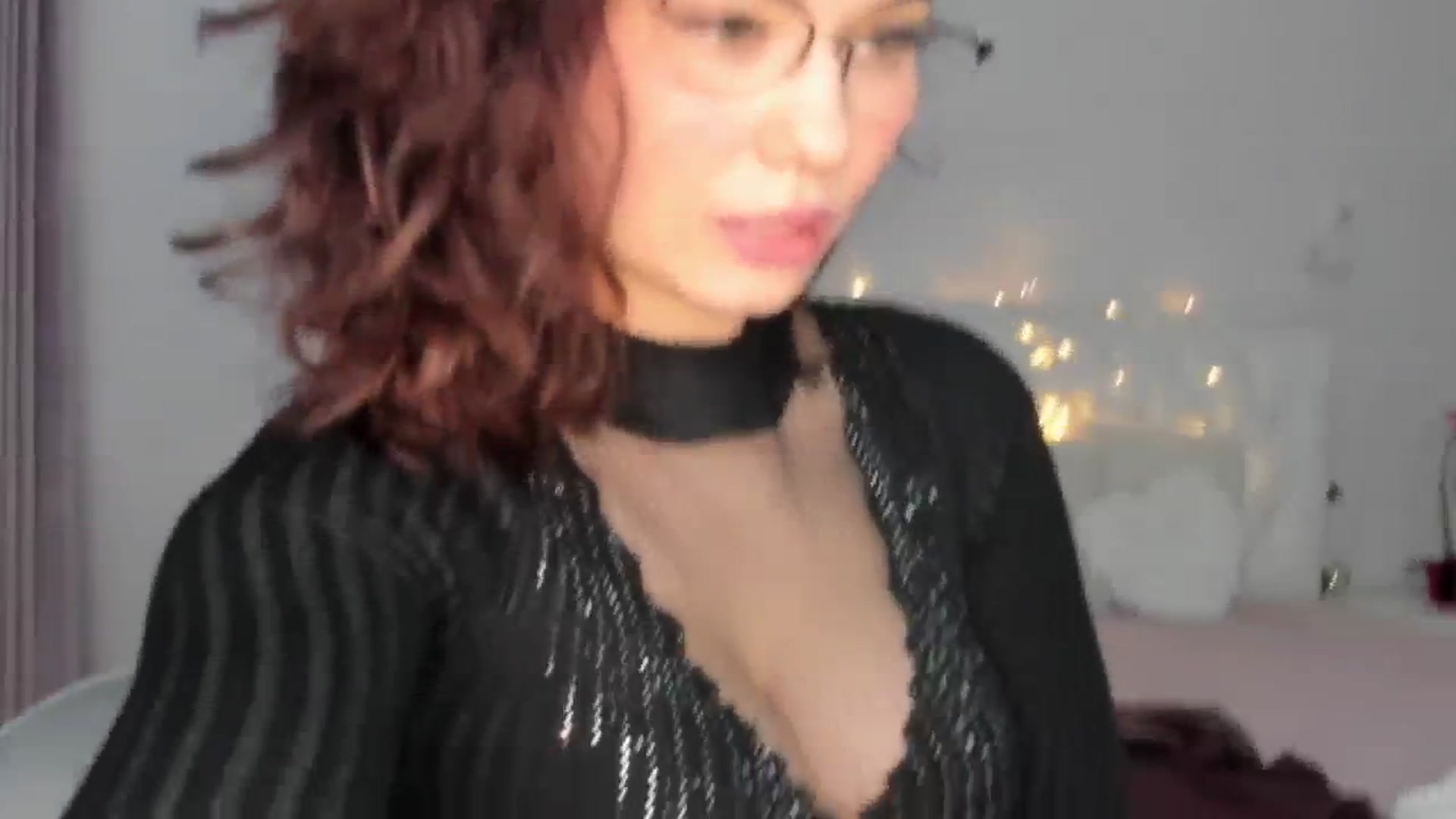 Gallery image thumbnail from Angieerosee's myfreecams stream on, 01/29/2025, 18:05 image 9 of 20
