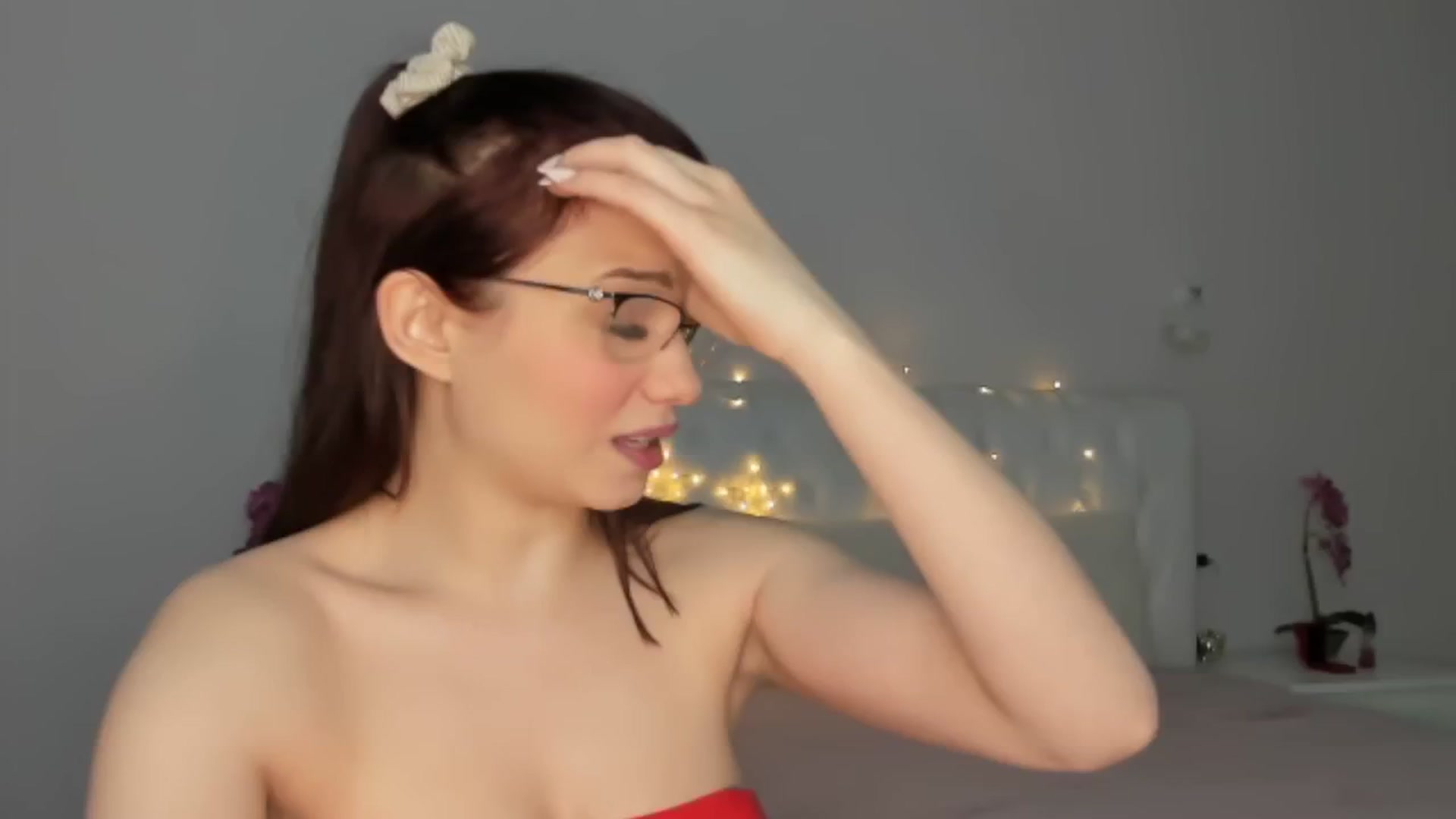Gallery image thumbnail from Angieerosee's myfreecams stream on, 01/30/2025, 17:49 image 4 of 20